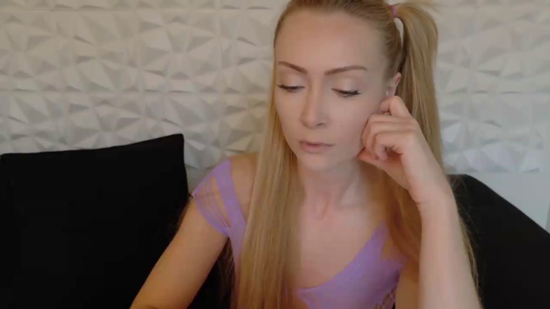 Gallery image thumbnail from xSadiexBlairx's myfreecams stream on, 07/21/2026, 18:51 image 4 of 20