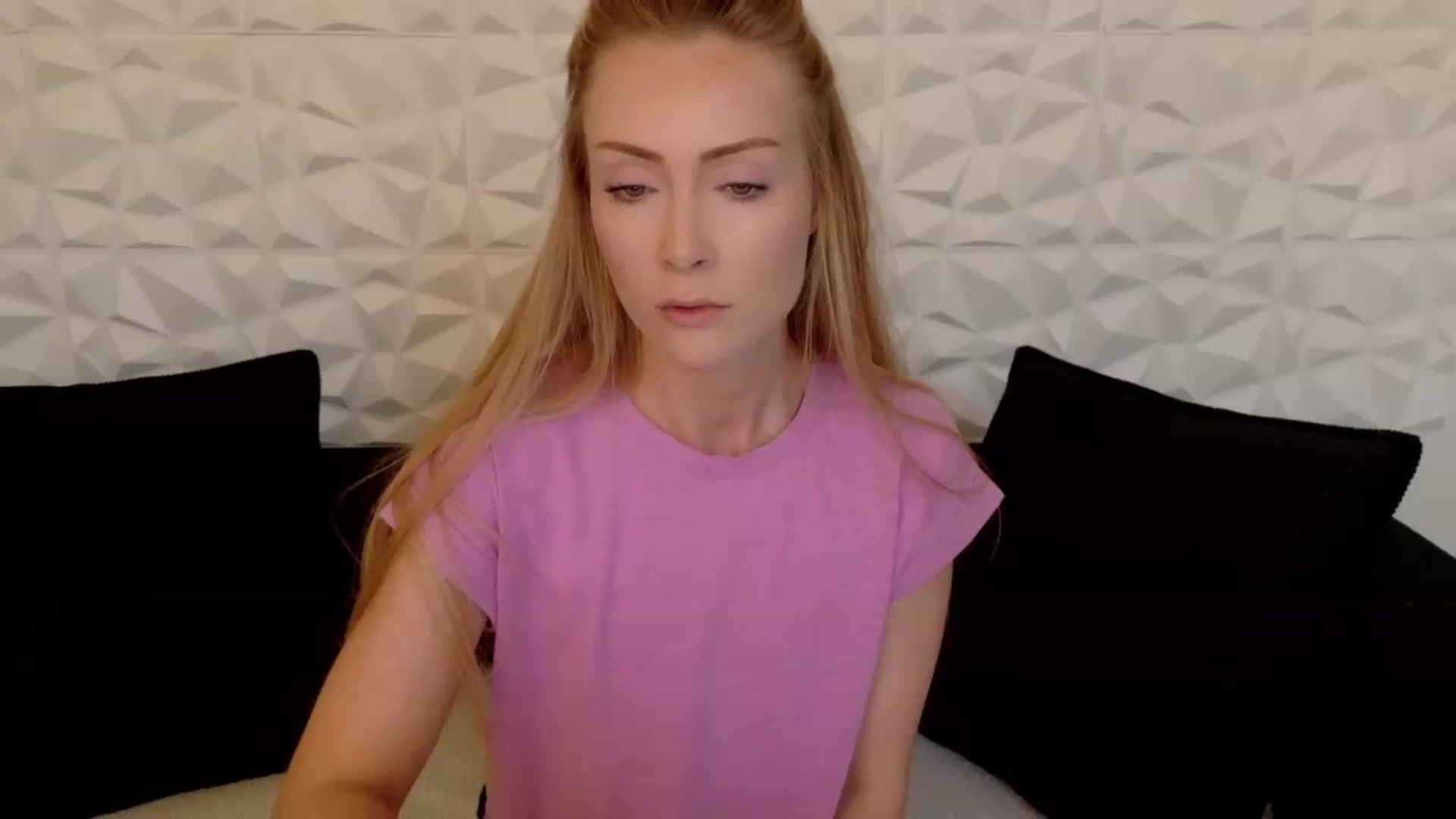 Gallery image thumbnail from xSadiexBlairx's myfreecams stream on, 07/22/2026, 18:21 image 8 of 20