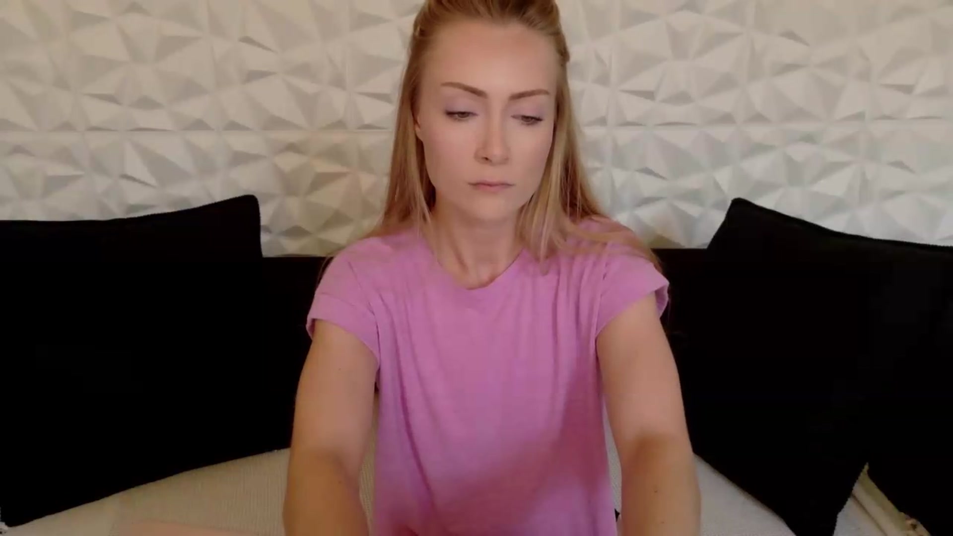 Gallery image thumbnail from xSadiexBlairx's myfreecams stream on, 07/22/2026, 19:00 image 20 of 20