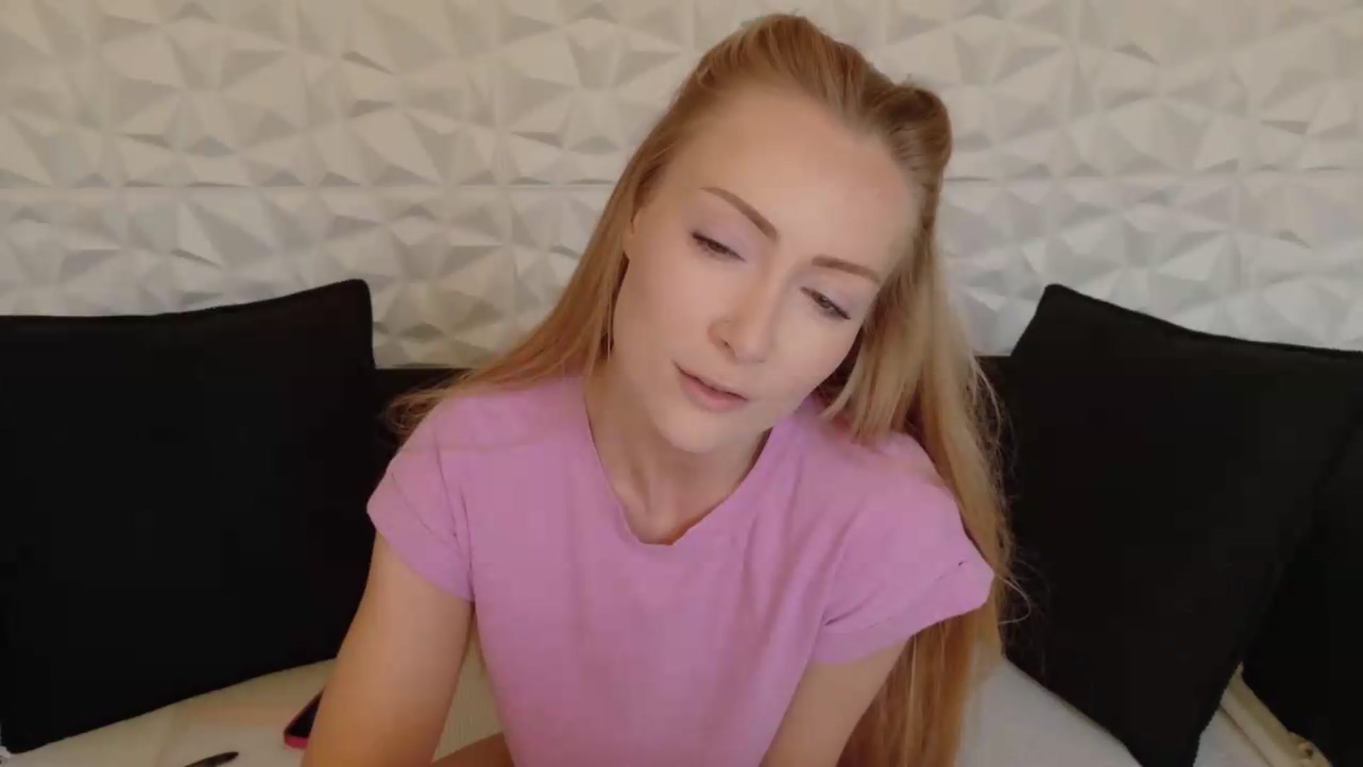 Gallery image thumbnail from xSadiexBlairx's myfreecams stream on, 07/22/2026, 19:00 image 10 of 20