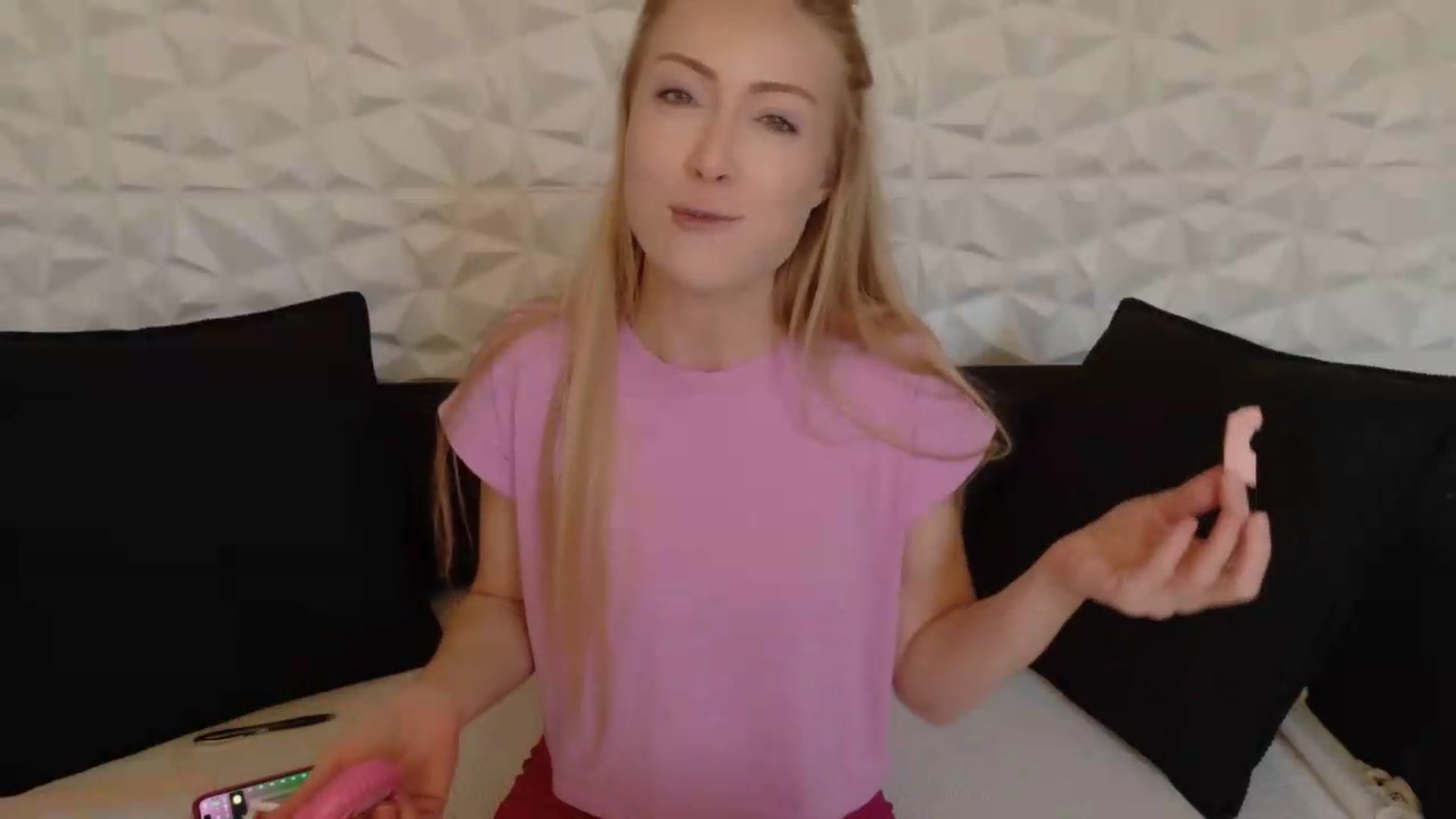 Gallery image thumbnail from xSadiexBlairx's myfreecams stream on, 07/22/2026, 20:05 image 9 of 20