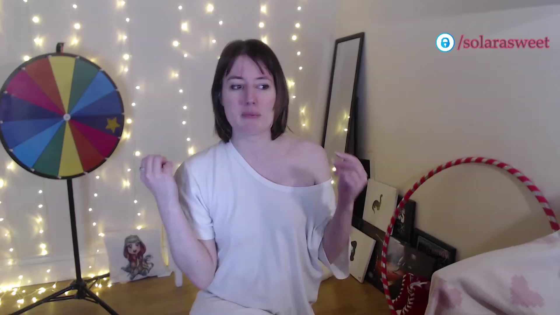 Gallery image thumbnail from xSolaraSweetx's myfreecams stream on, 12/31/2022, 20:21 image 7 of 20