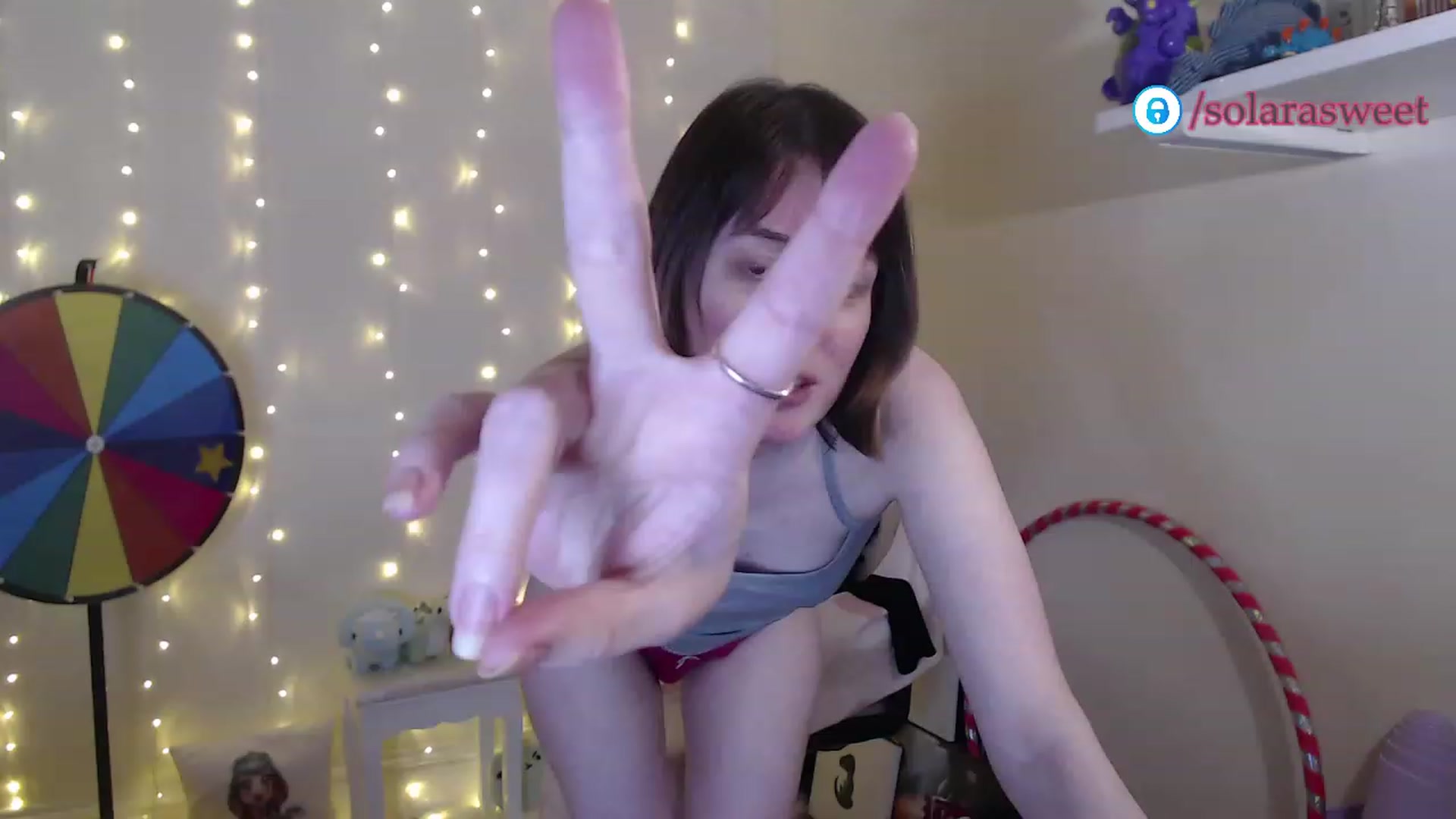 Gallery image thumbnail from xSolaraSweetx's myfreecams stream on, 01/03/2023, 20:29 image 15 of 20