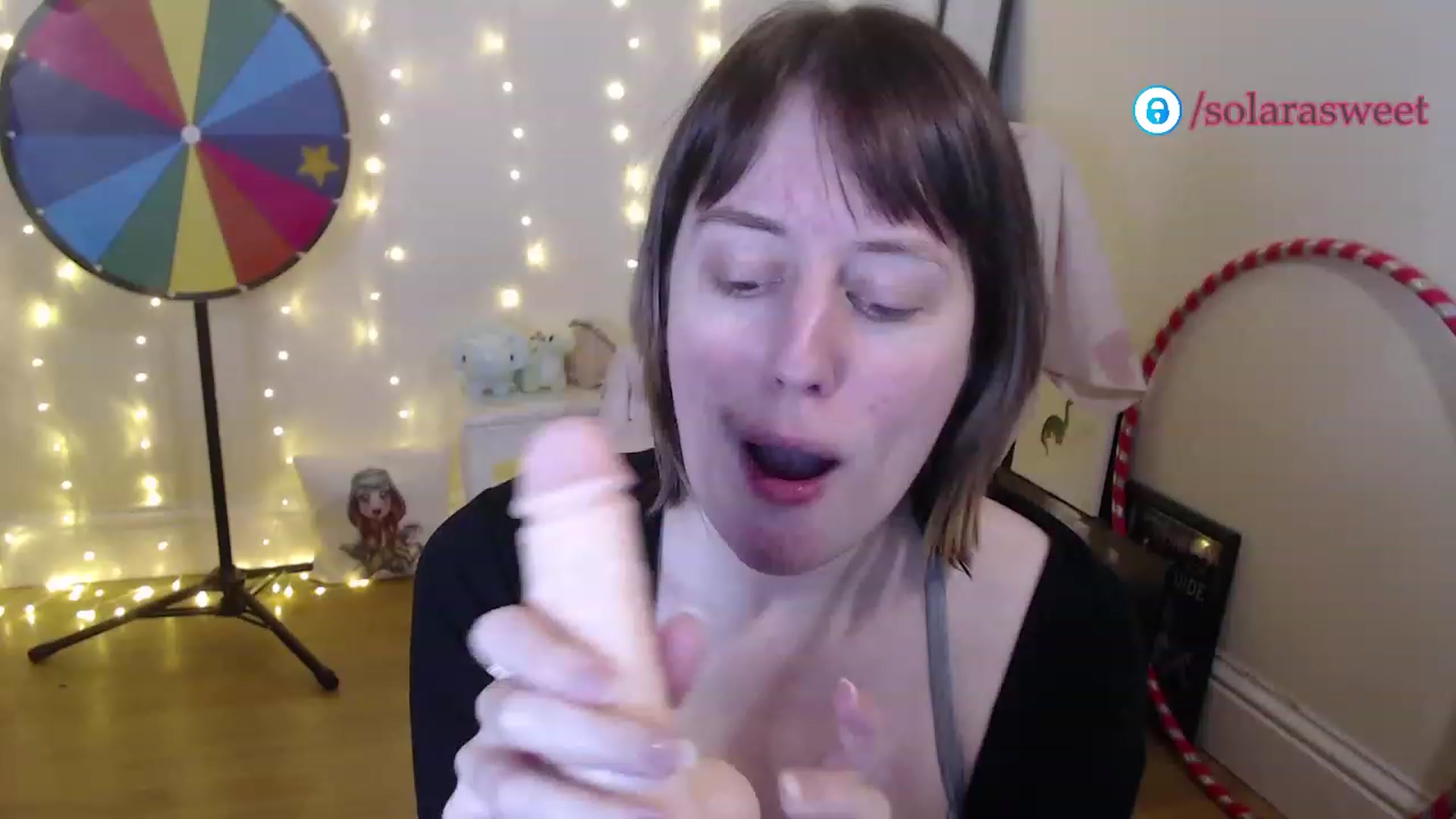 Gallery image thumbnail from xSolaraSweetx's myfreecams stream on, 01/03/2023, 20:29 image 9 of 20
