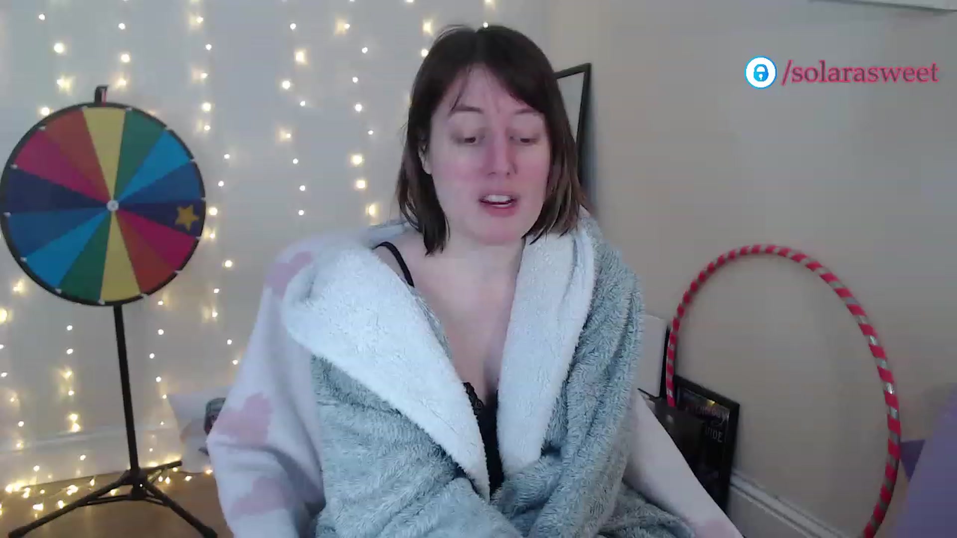 Gallery image thumbnail from xSolaraSweetx's myfreecams stream on, 01/04/2023, 09:01 image 15 of 20