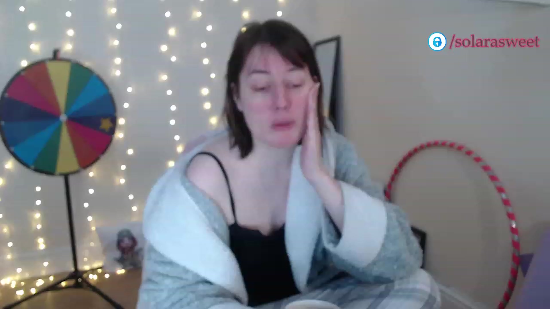 Gallery image thumbnail from xSolaraSweetx's myfreecams stream on, 01/04/2023, 09:01 image 7 of 20