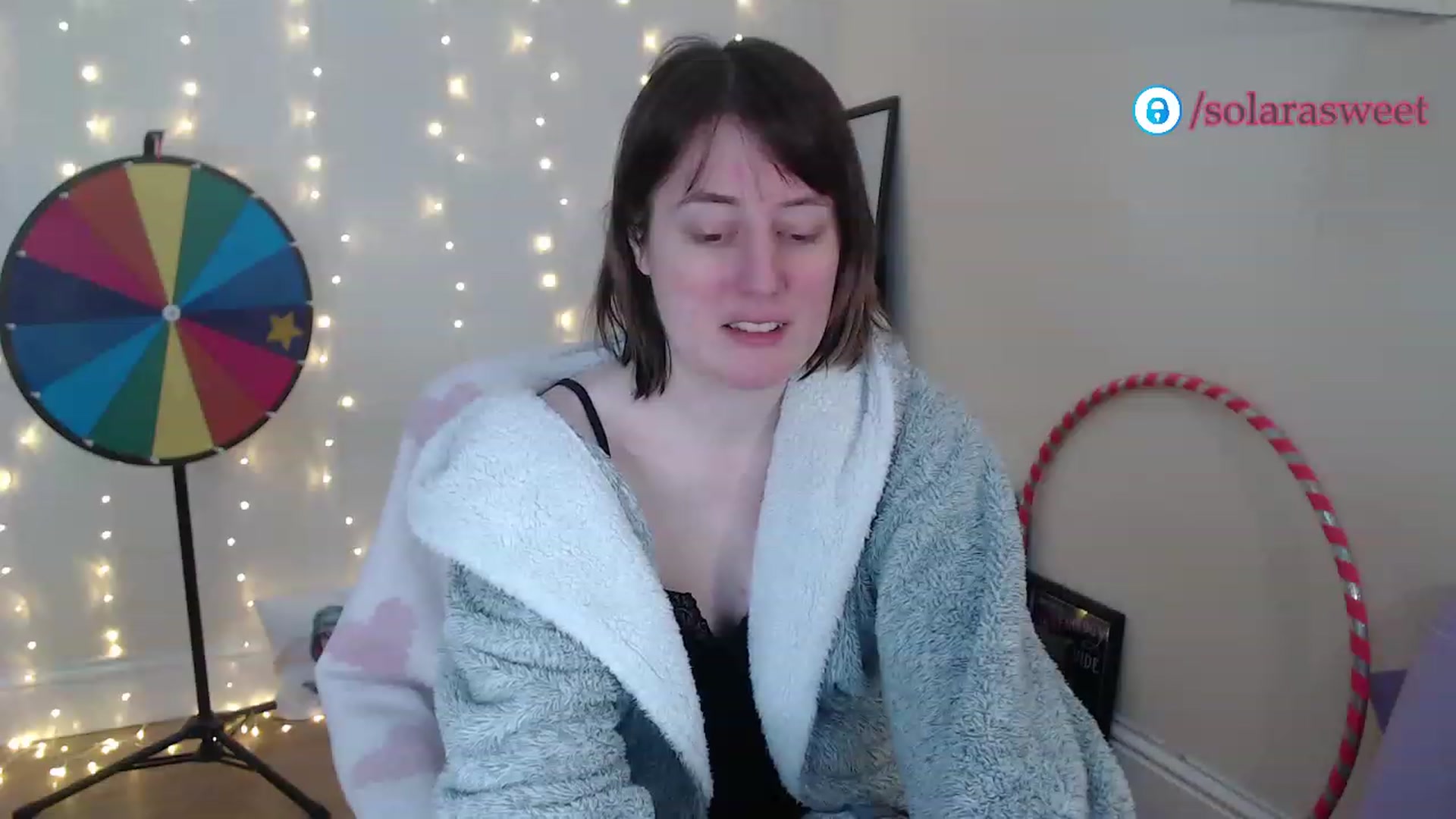 Gallery image thumbnail from xSolaraSweetx's myfreecams stream on, 01/04/2023, 09:01 image 16 of 20