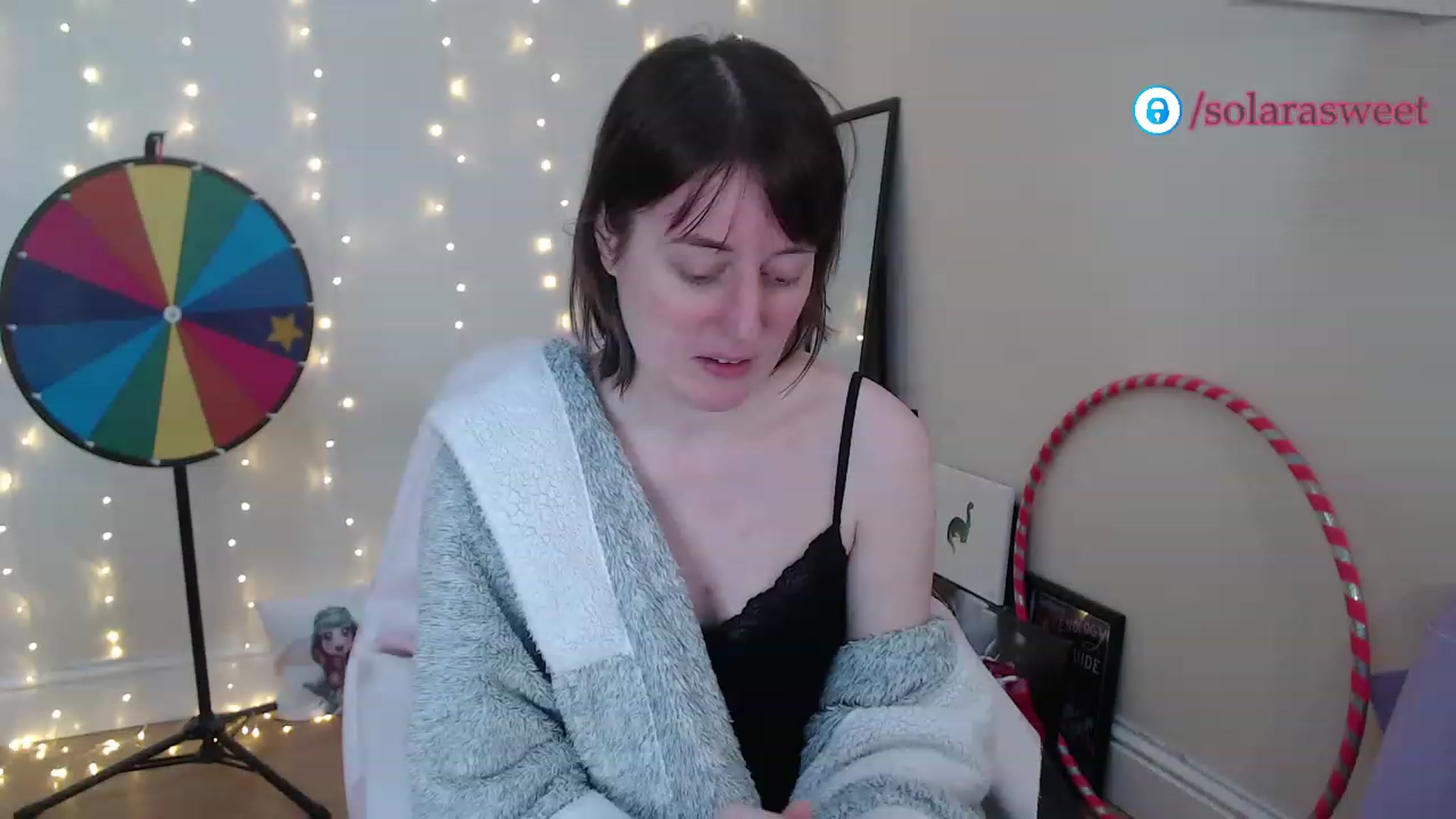Gallery image thumbnail from xSolaraSweetx's myfreecams stream on, 01/04/2023, 09:54 image 7 of 20