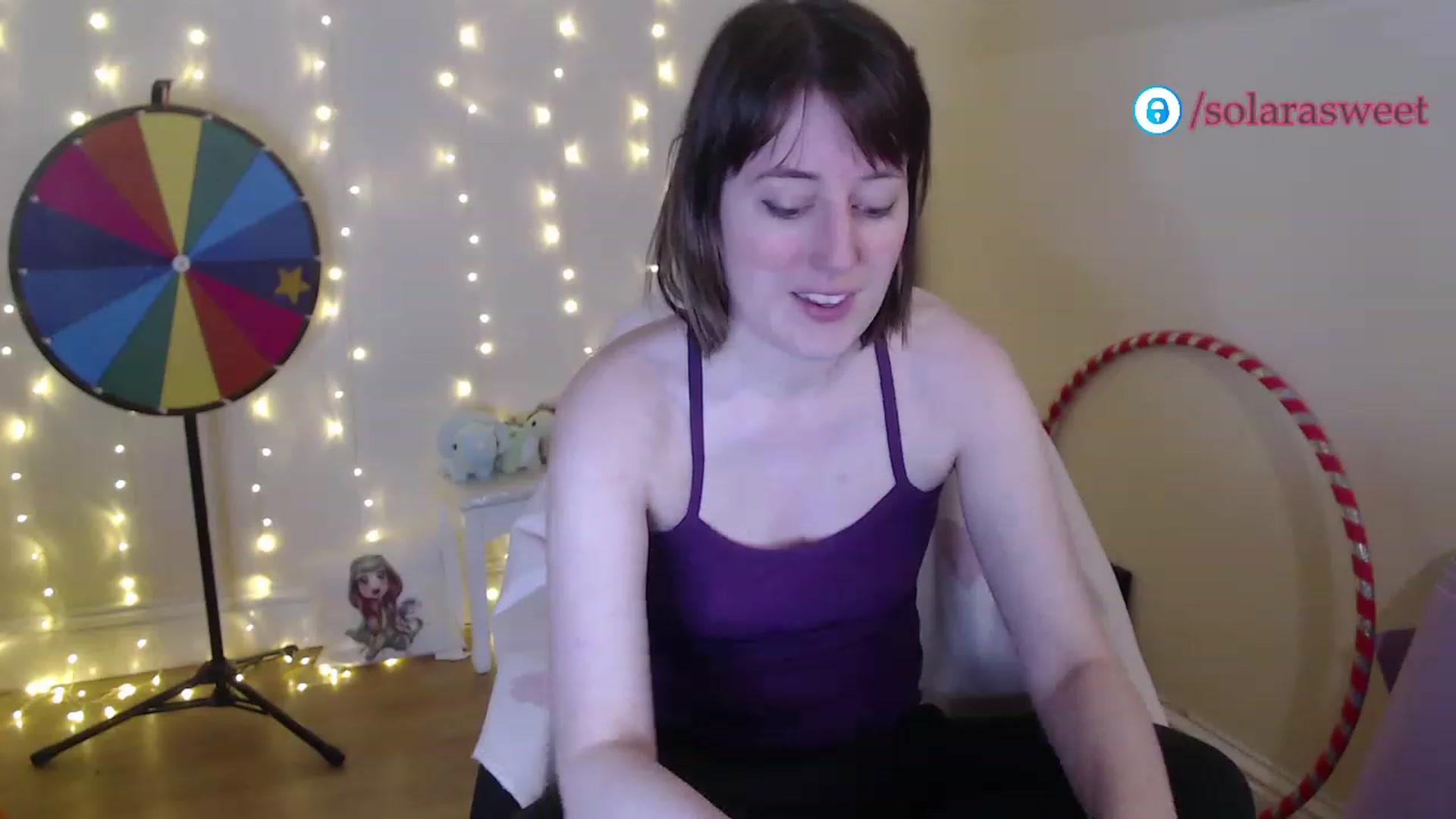 Gallery image thumbnail from xSolaraSweetx's myfreecams stream on, 01/04/2023, 19:34 image 12 of 20