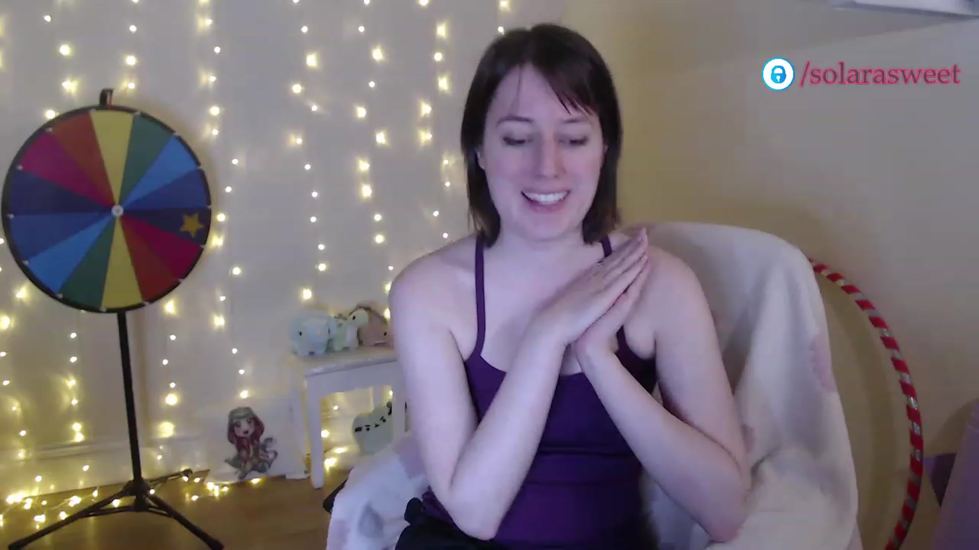 Gallery image thumbnail from xSolaraSweetx's myfreecams stream on, 01/04/2023, 19:34 image 20 of 20