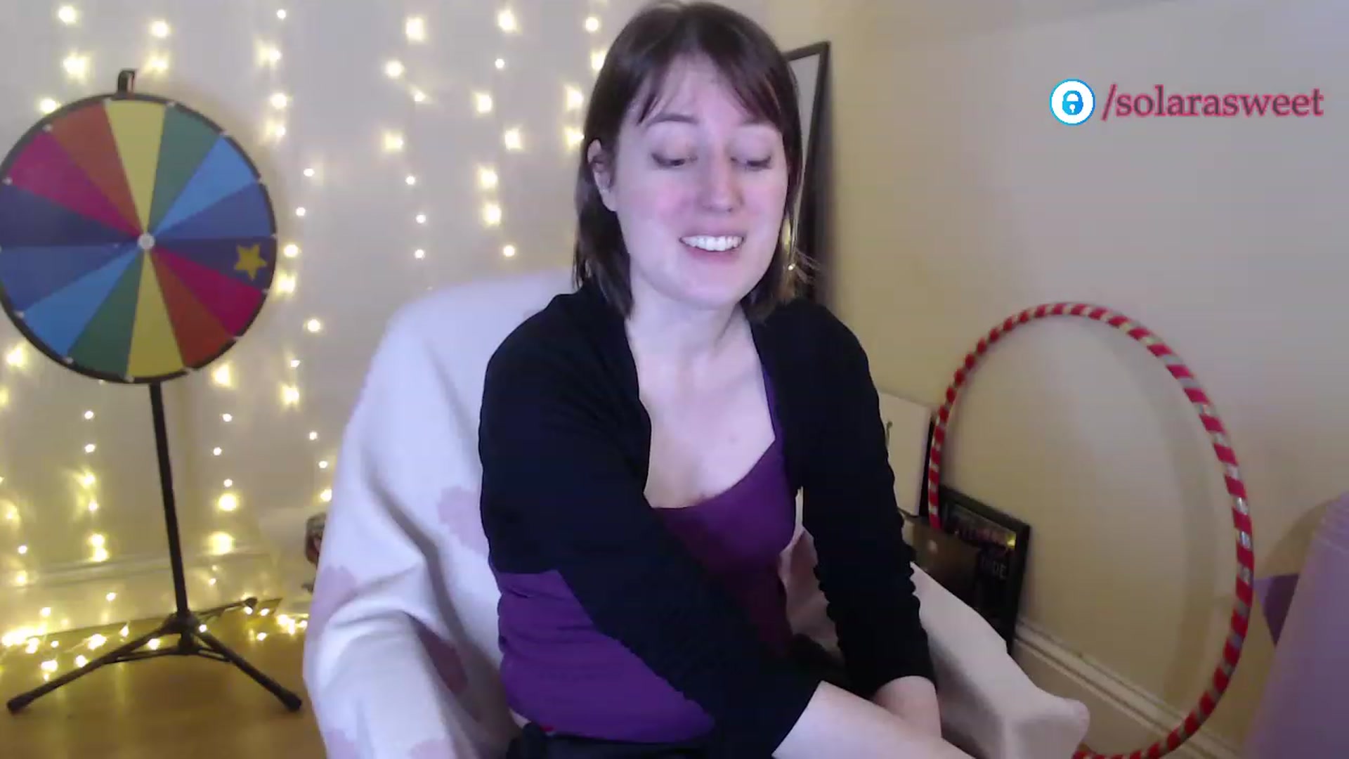 Gallery image thumbnail from xSolaraSweetx's myfreecams stream on, 01/04/2023, 22:49 image 20 of 20