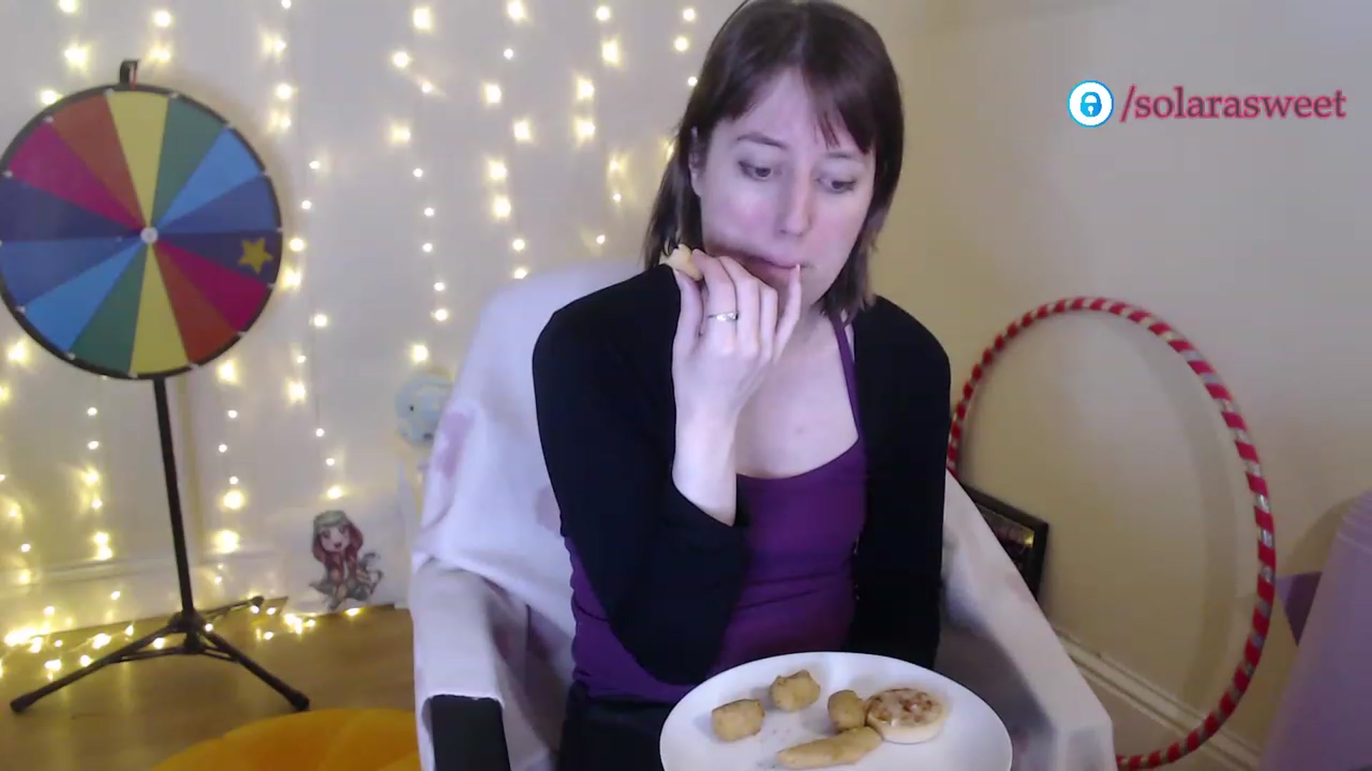 Gallery image thumbnail from xSolaraSweetx's myfreecams stream on, 01/04/2023, 22:49 image 9 of 20
