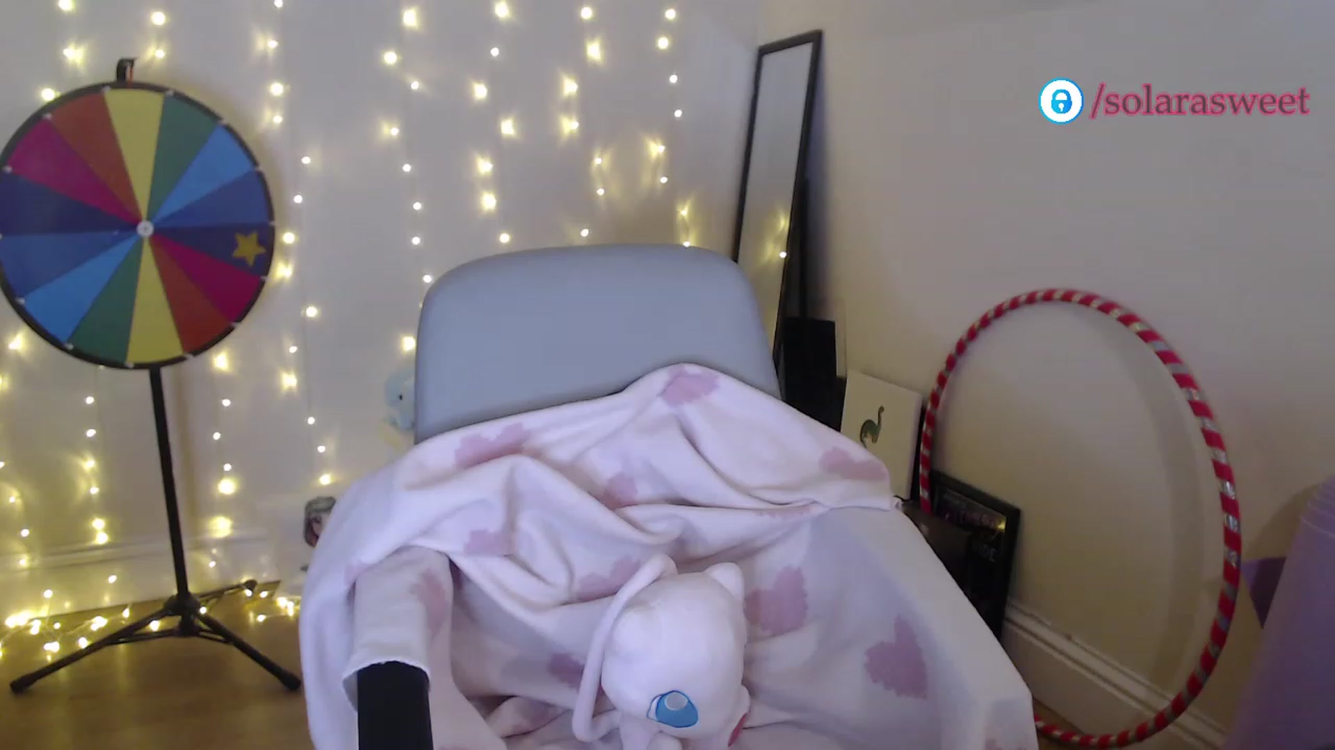 Gallery image thumbnail from xSolaraSweetx's myfreecams stream on, 01/04/2023, 22:49 image 7 of 20