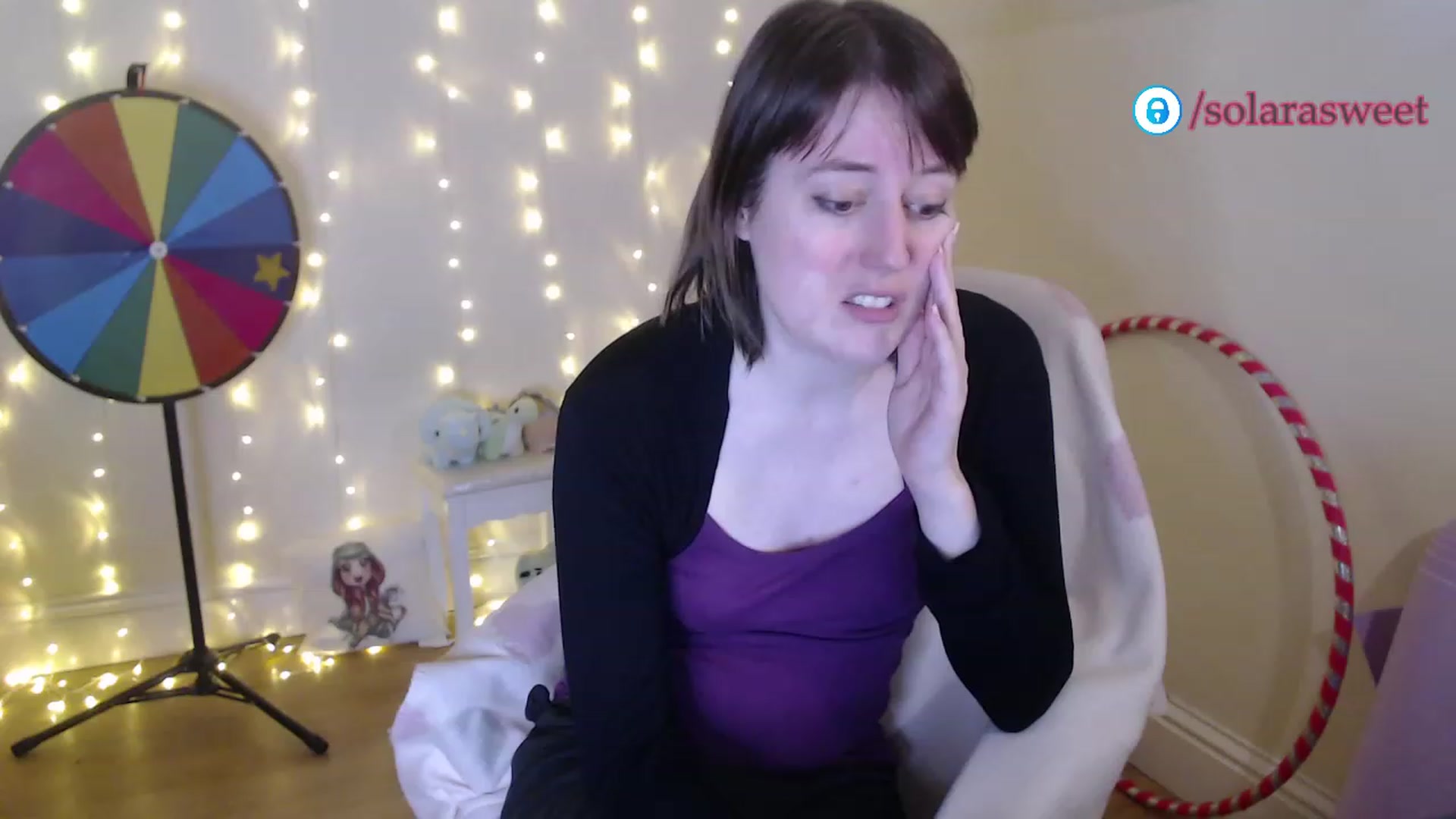 Gallery image thumbnail from xSolaraSweetx's myfreecams stream on, 01/04/2023, 22:49 image 2 of 20