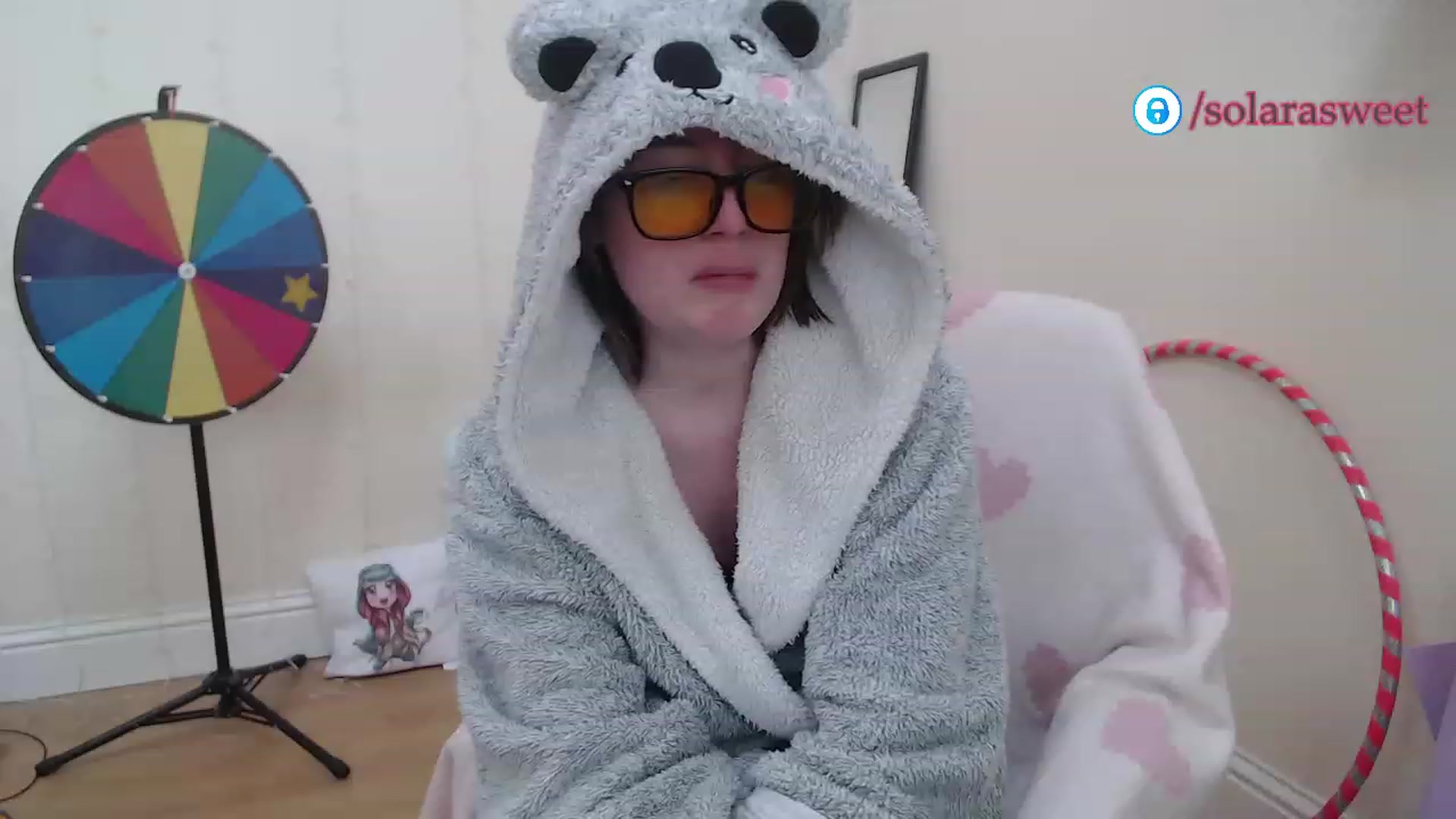 Gallery image thumbnail from xSolaraSweetx's myfreecams stream on, 01/06/2023, 11:24 image 4 of 20