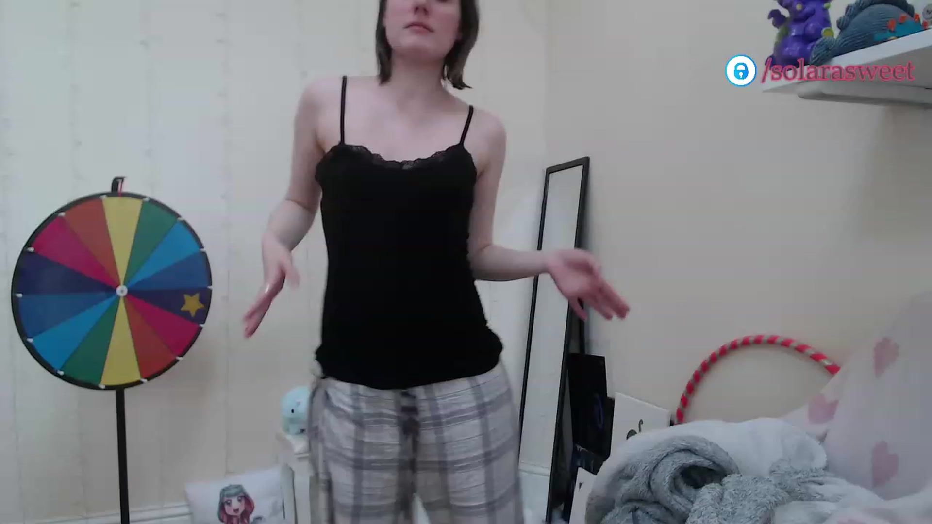 Gallery image thumbnail from xSolaraSweetx's myfreecams stream on, 01/06/2023, 11:24 image 13 of 20