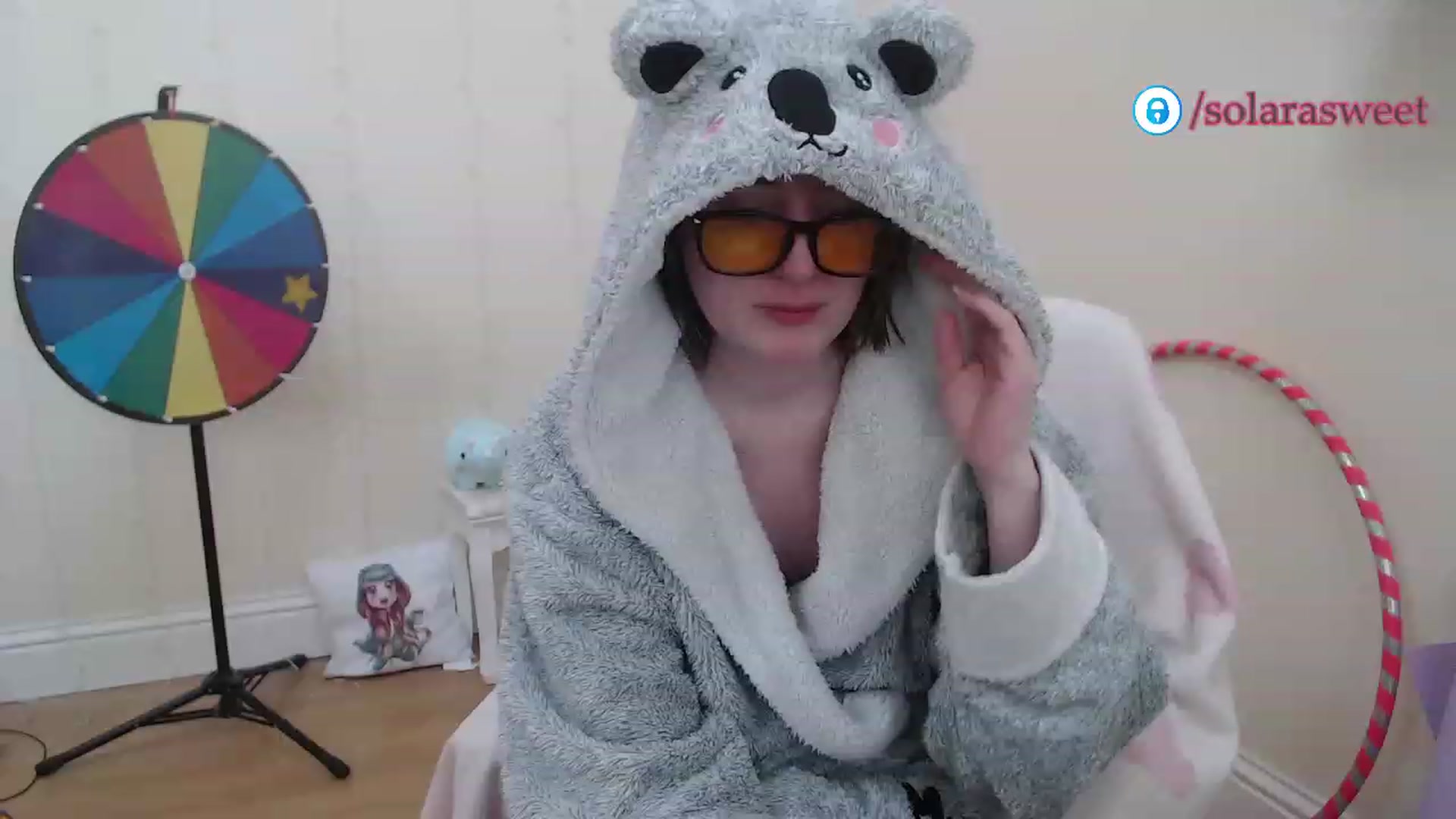 Gallery image thumbnail from xSolaraSweetx's myfreecams stream on, 01/06/2023, 11:24 image 5 of 20