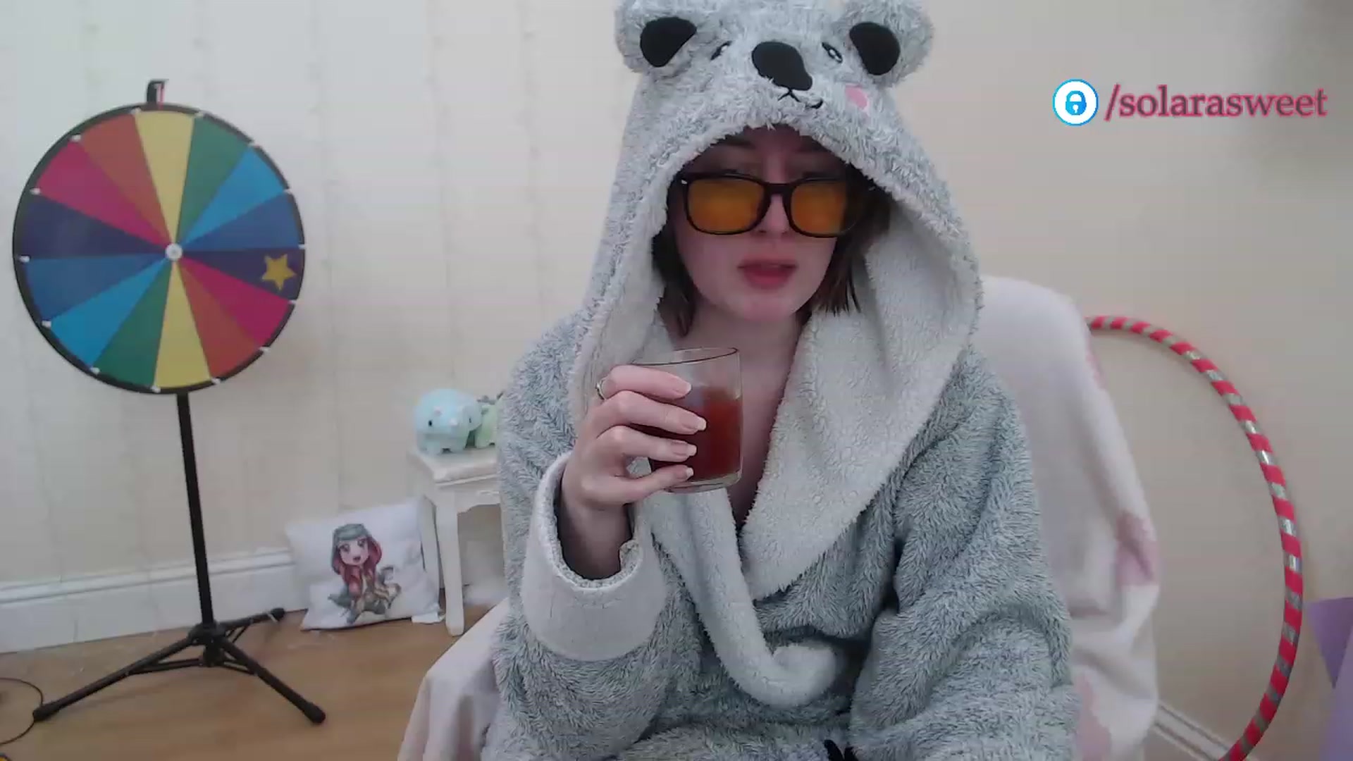 Gallery image thumbnail from xSolaraSweetx's myfreecams stream on, 01/06/2023, 11:24 image 7 of 20