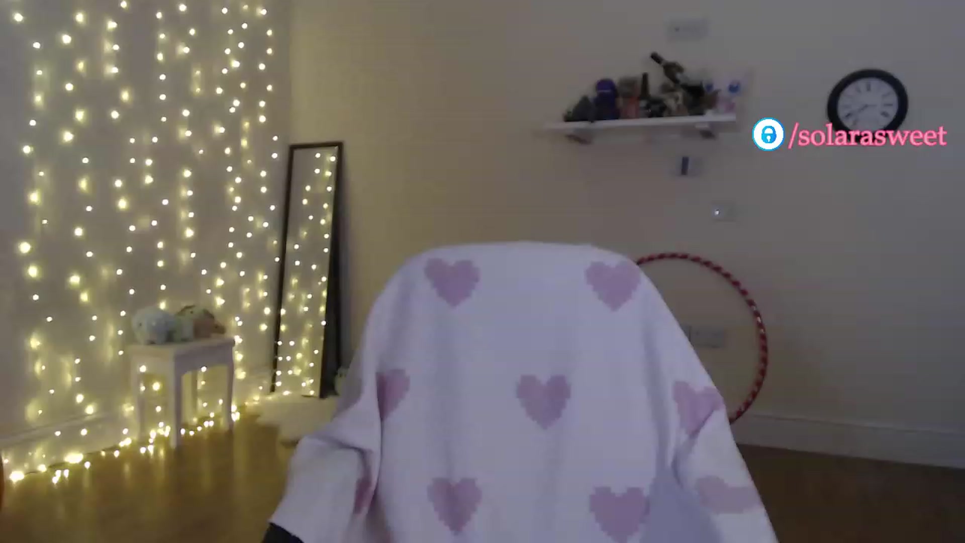 Gallery image thumbnail from xSolaraSweetx's myfreecams stream on, 04/15/2023, 21:39 image 18 of 20