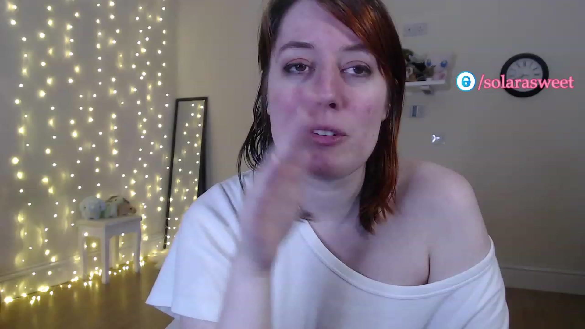 Gallery image thumbnail from xSolaraSweetx's myfreecams stream on, 04/15/2023, 22:38 image 13 of 20