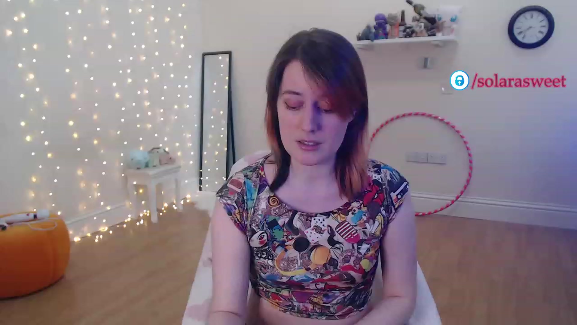 Gallery image thumbnail from xSolaraSweetx's myfreecams stream on, 06/19/2023, 20:11 image 3 of 20