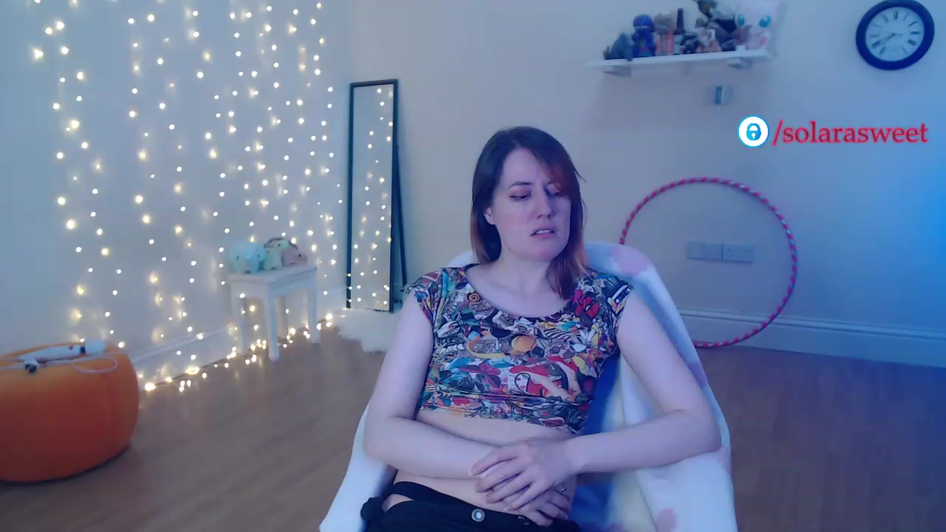 Gallery image thumbnail from xSolaraSweetx's myfreecams stream on, 06/19/2023, 20:11 image 20 of 20