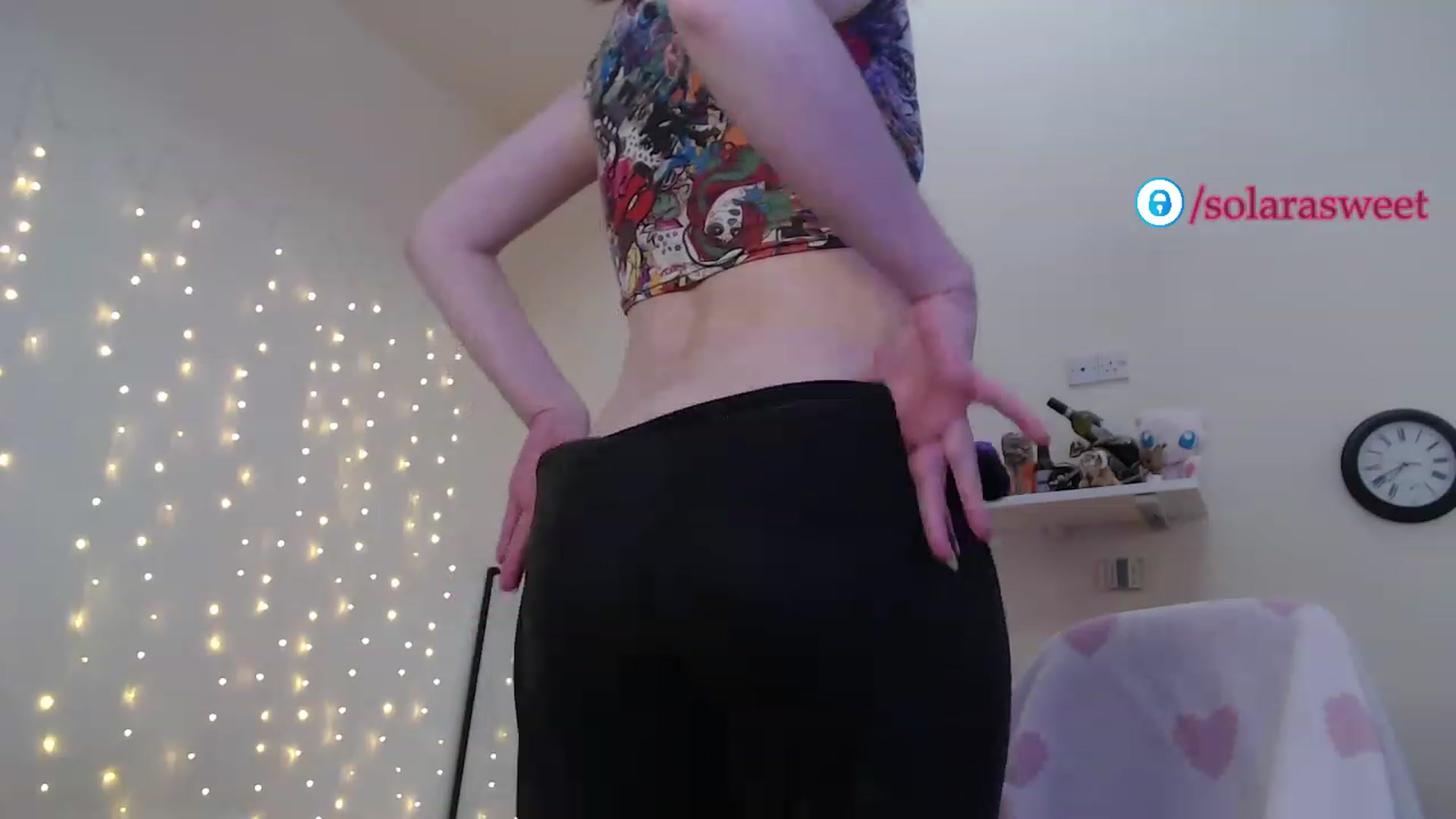 Gallery image thumbnail from xSolaraSweetx's myfreecams stream on, 06/19/2023, 20:11 image 18 of 20