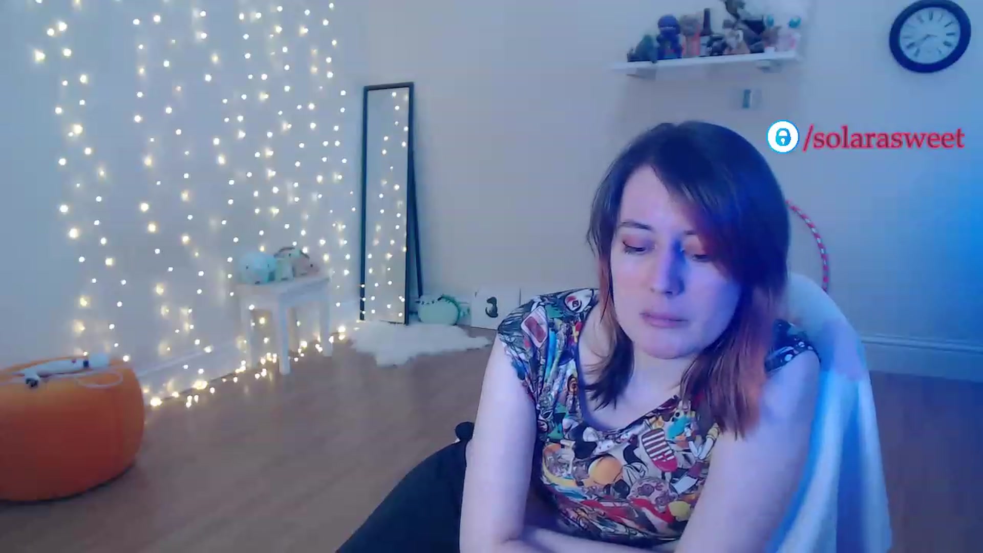 Gallery image thumbnail from xSolaraSweetx's myfreecams stream on, 06/19/2023, 20:11 image 19 of 20