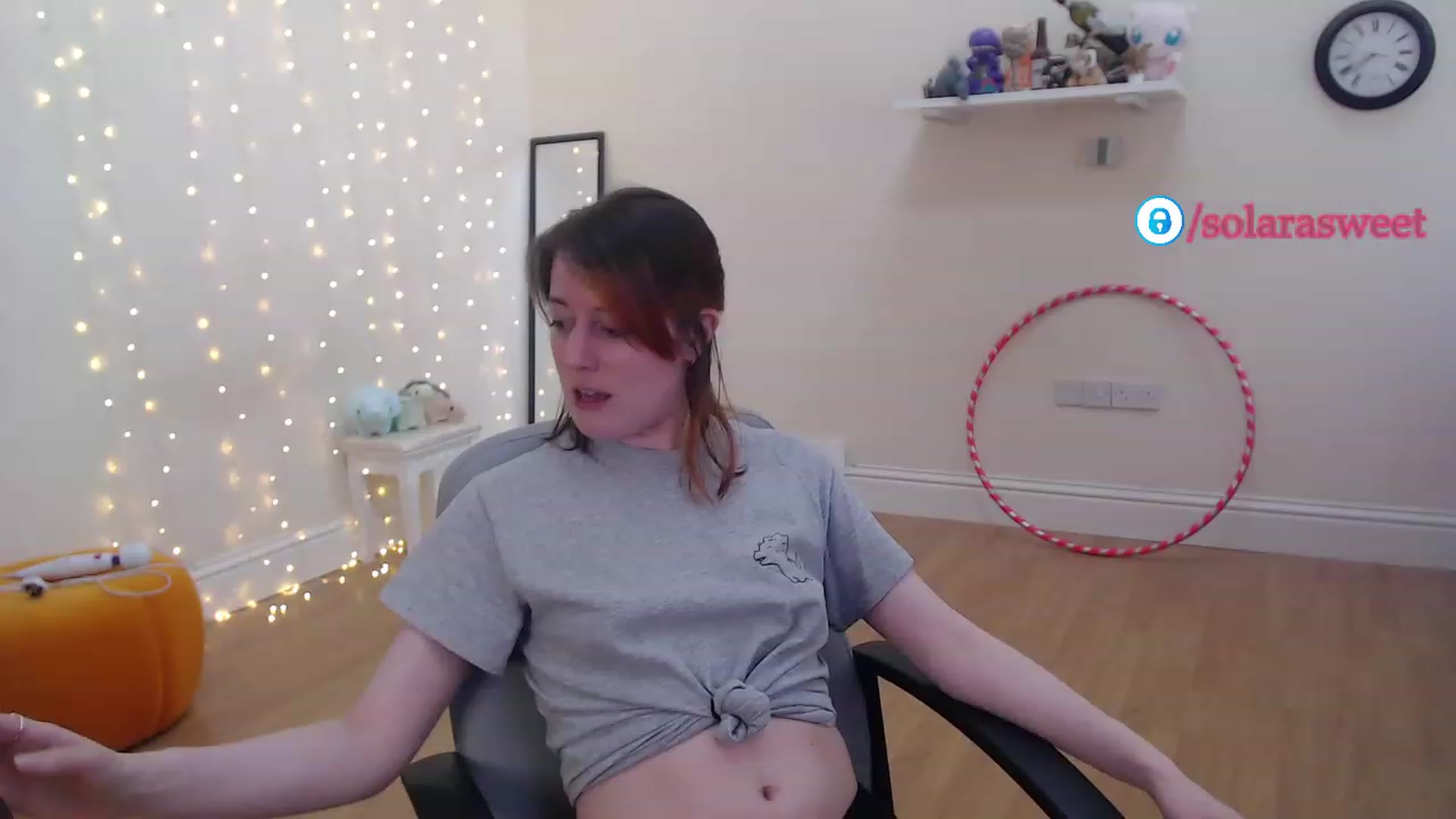 Gallery image thumbnail from xSolaraSweetx's myfreecams stream on, 06/29/2023, 21:02 image 3 of 20