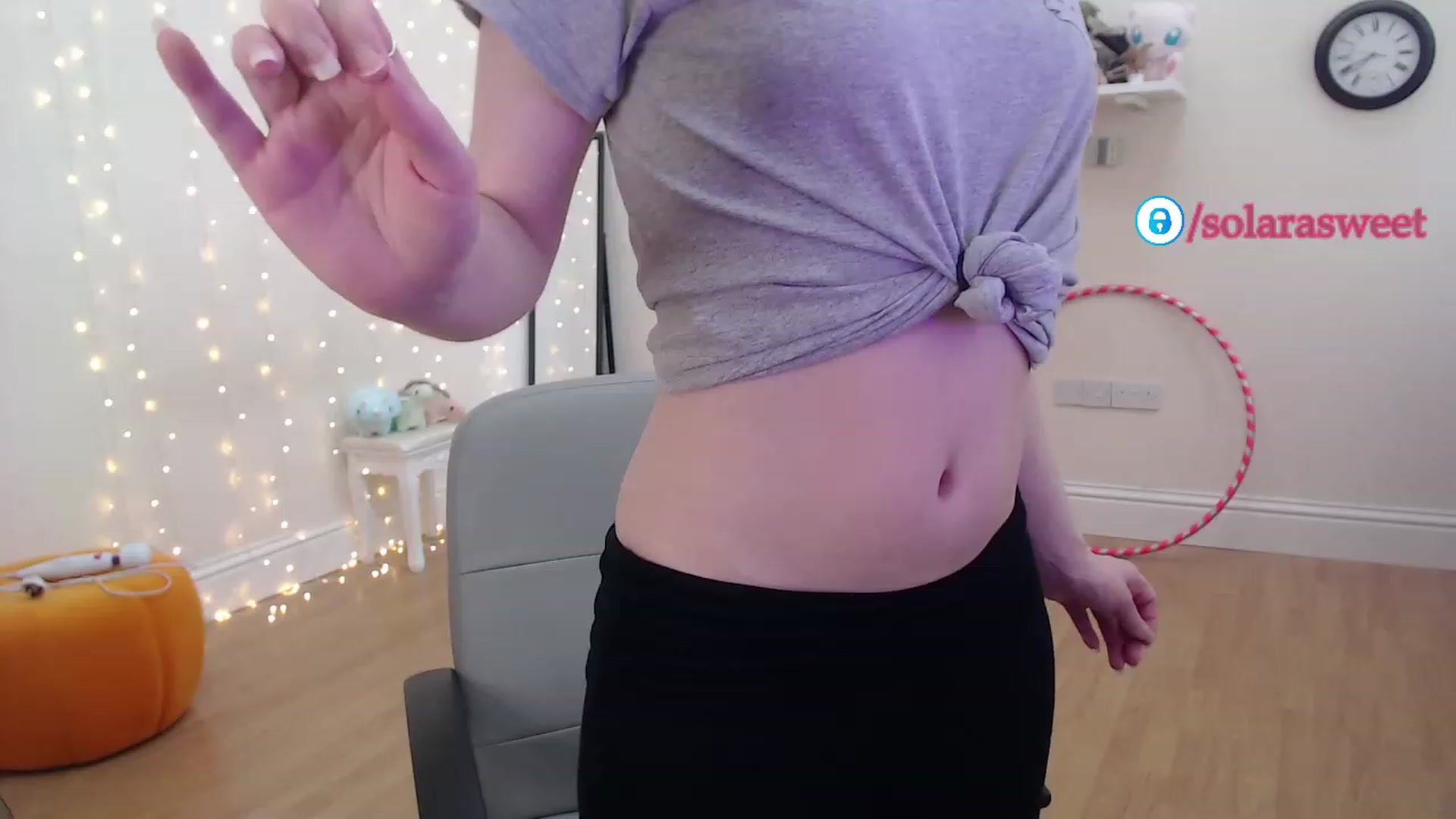 Gallery image thumbnail from xSolaraSweetx's myfreecams stream on, 06/29/2023, 21:02 image 1 of 20