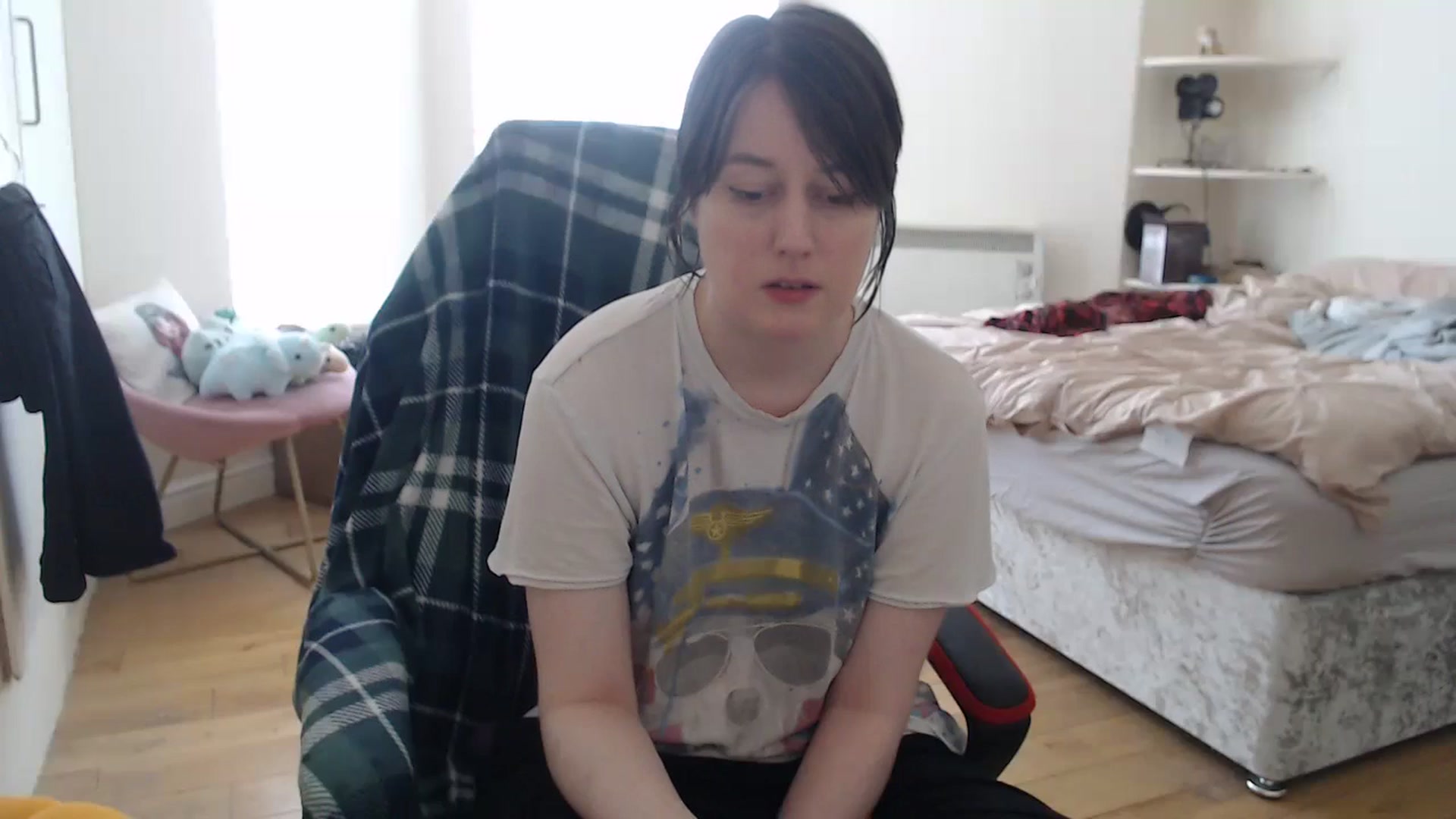 Gallery image thumbnail from xSolaraSweetx's myfreecams stream on, 07/21/2024, 13:27 image 18 of 20