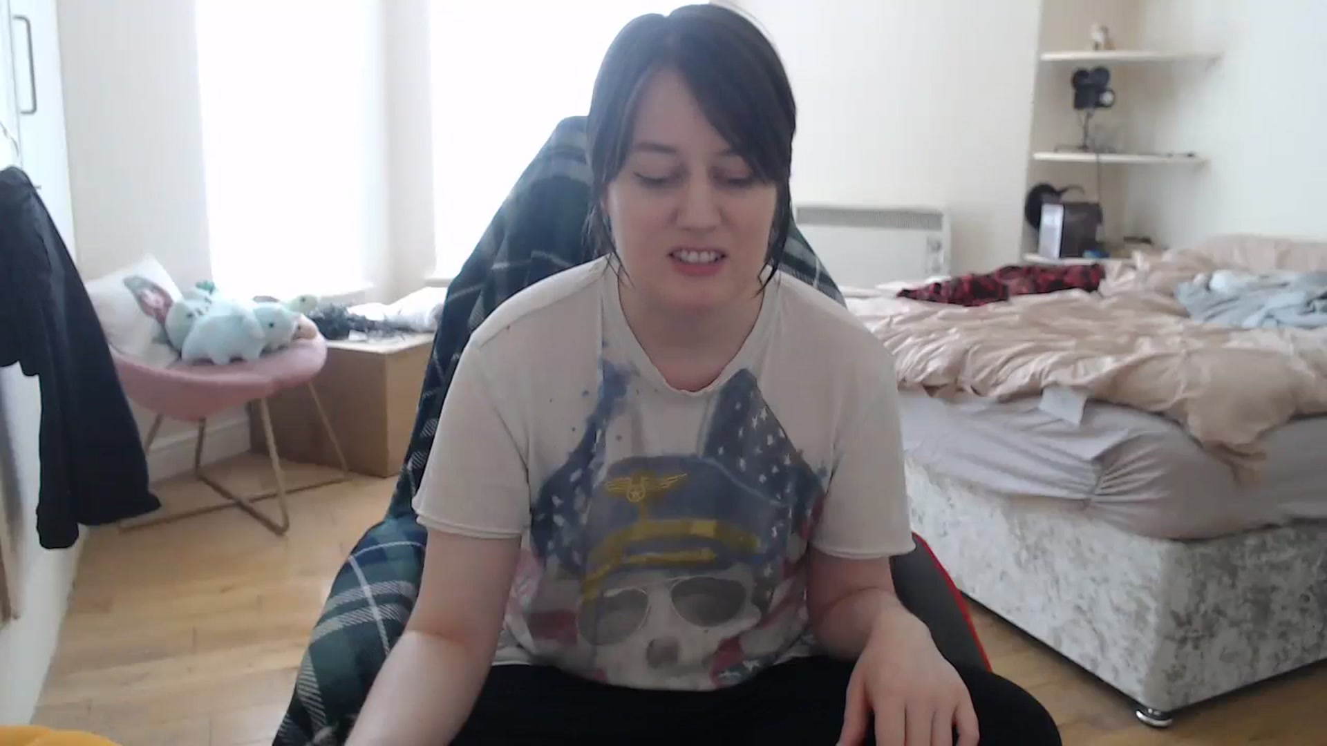 Gallery image thumbnail from xSolaraSweetx's myfreecams stream on, 07/21/2024, 13:27 image 10 of 20