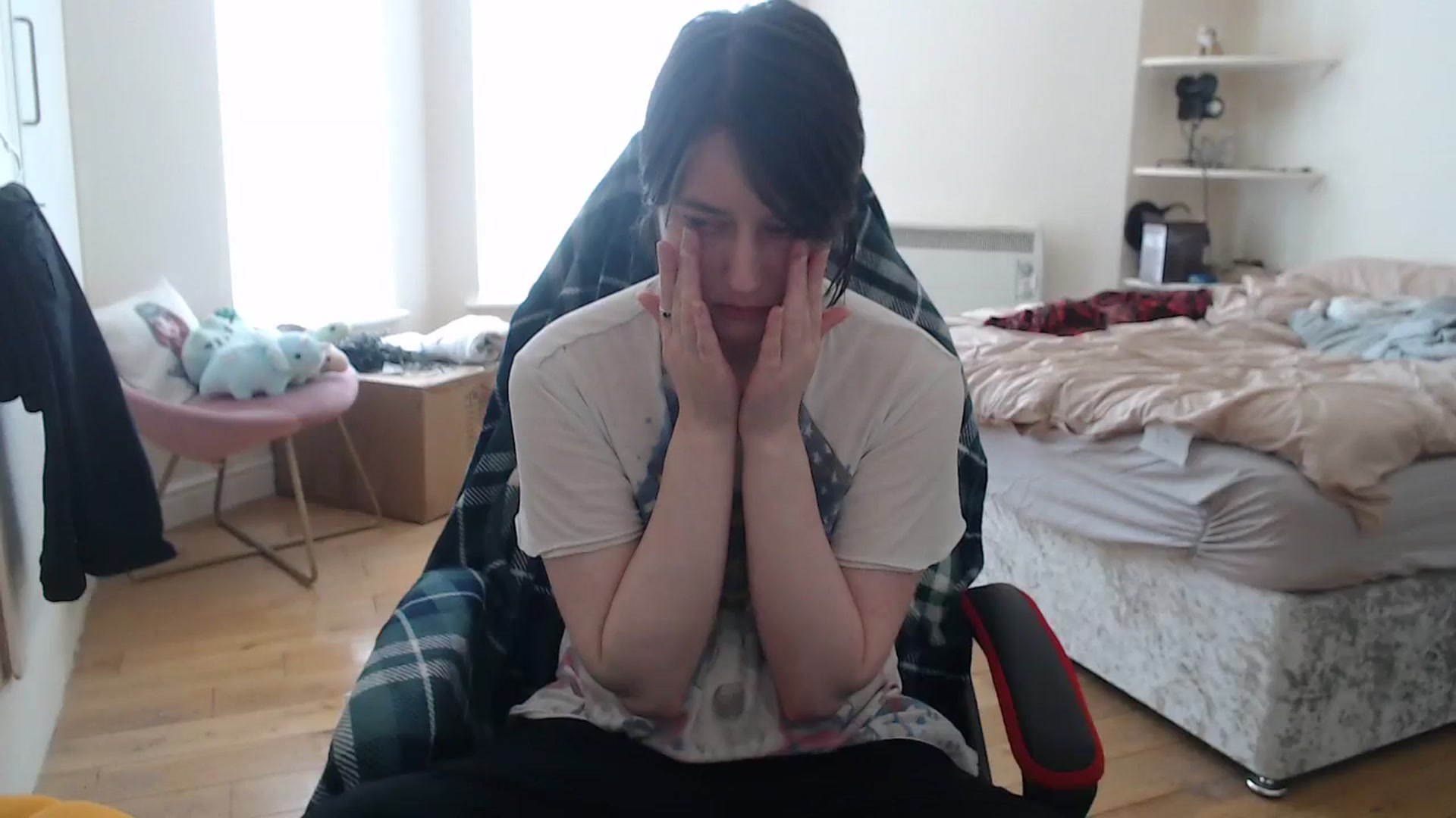 Gallery image thumbnail from xSolaraSweetx's myfreecams stream on, 07/21/2024, 13:27 image 2 of 20