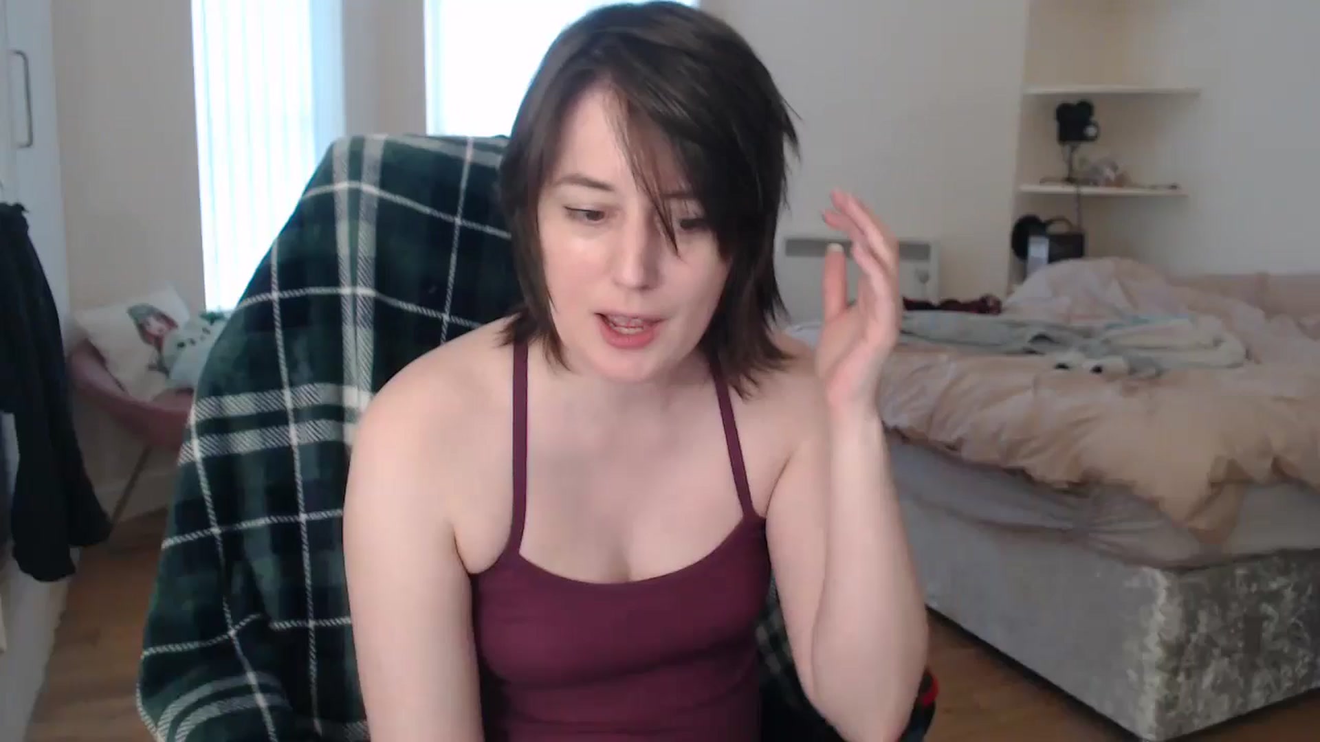 Gallery image thumbnail from xSolaraSweetx's myfreecams stream on, 07/23/2024, 18:32 image 10 of 20