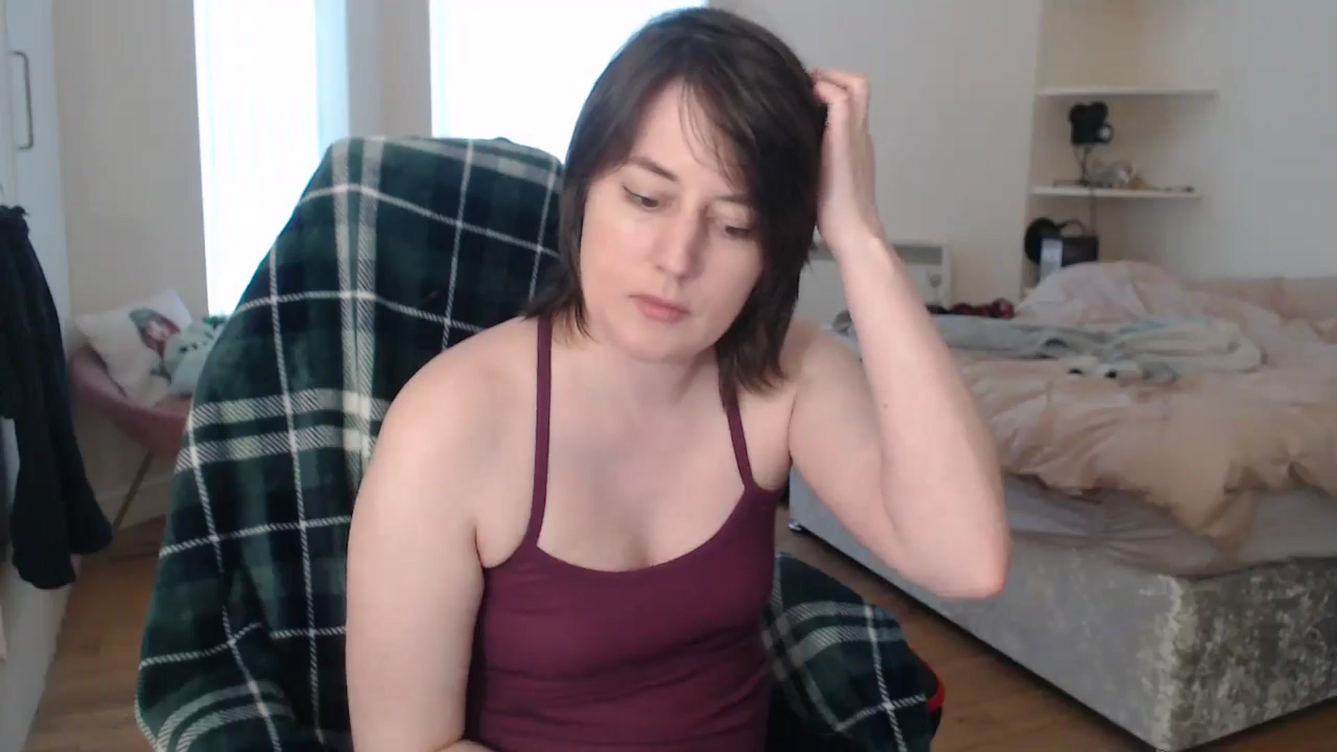 Gallery image thumbnail from xSolaraSweetx's myfreecams stream on, 07/23/2024, 18:32 image 6 of 20
