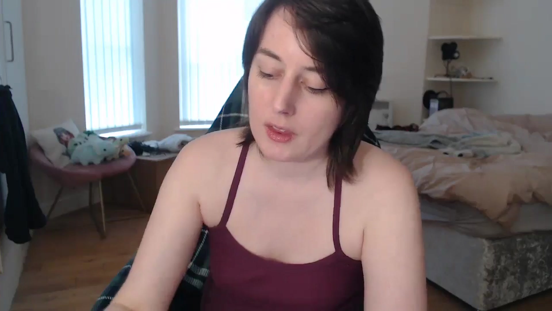 Gallery image thumbnail from xSolaraSweetx's myfreecams stream on, 07/23/2024, 18:32 image 4 of 20