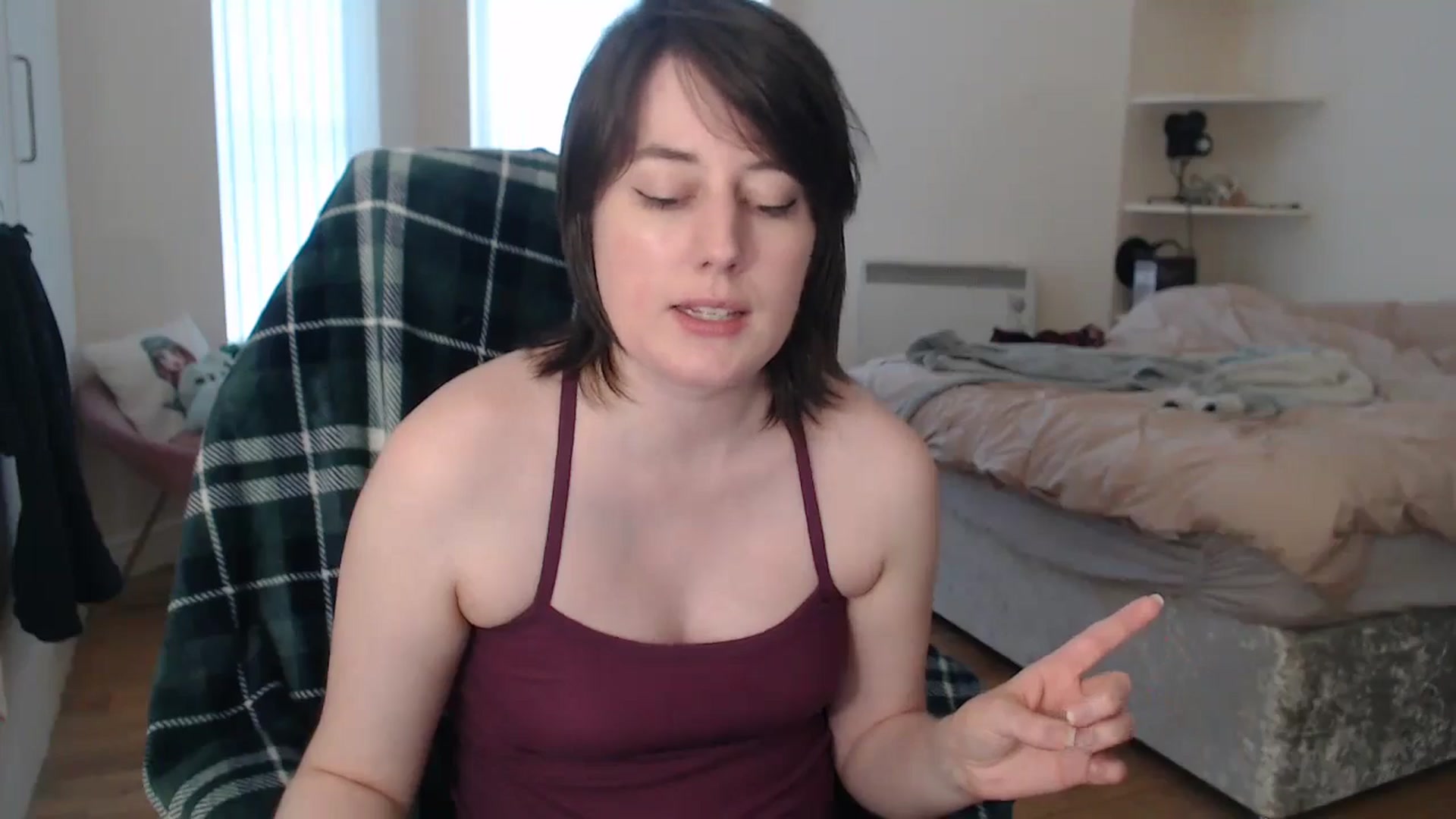 Gallery image thumbnail from xSolaraSweetx's myfreecams stream on, 07/23/2024, 18:32 image 7 of 20