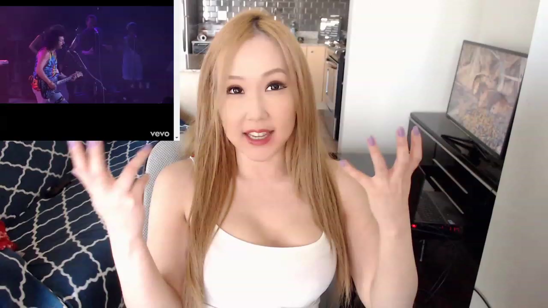 Gallery image thumbnail from xWildThingx's myfreecams stream on, 02/19/2023, 18:55 image 7 of 20