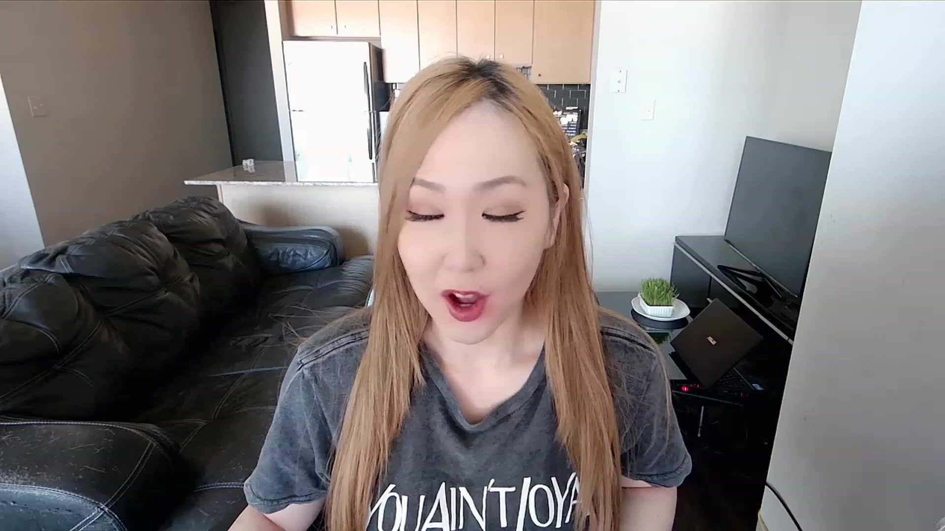 Gallery image thumbnail from xWildThingx's myfreecams stream on, 03/05/2023, 20:47 image 2 of 20