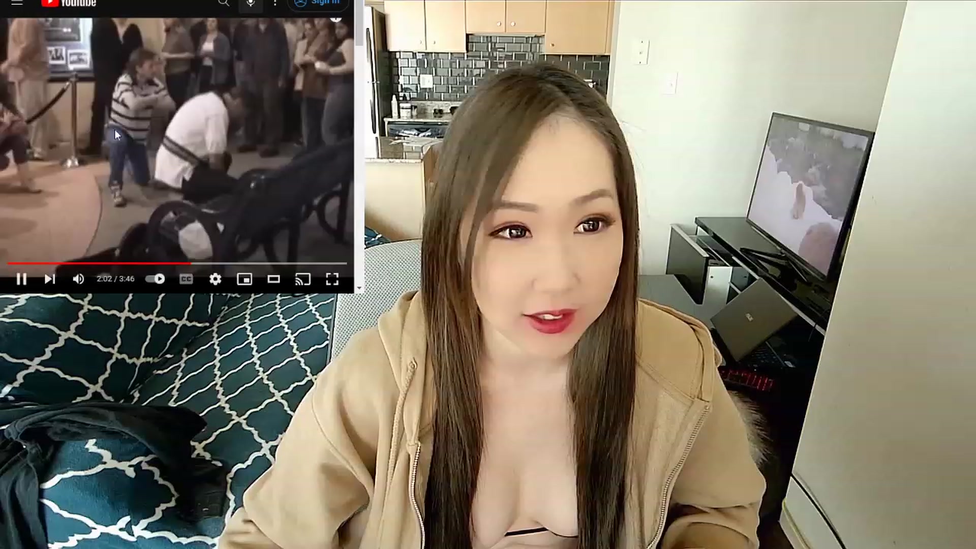 Gallery image thumbnail from xWildThingx's myfreecams stream on, 04/02/2023, 20:00 image 3 of 20