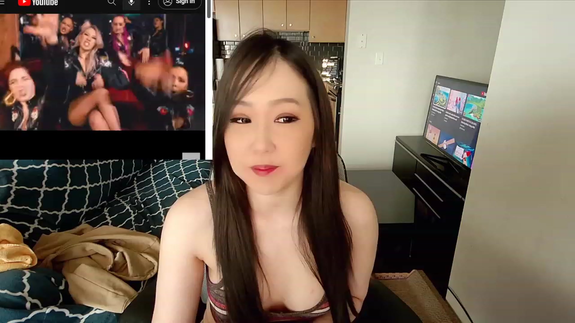 Gallery image thumbnail from xWildThingx's myfreecams stream on, 05/13/2023, 18:38 image 4 of 20
