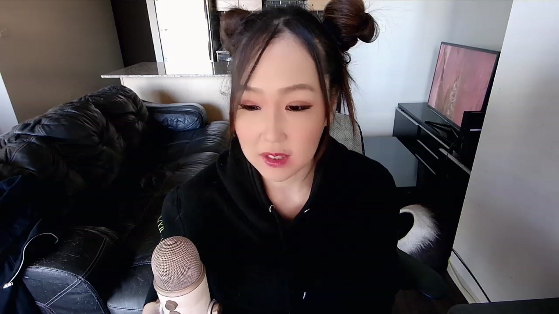 Gallery image thumbnail from xWildThingx's myfreecams stream on, 11/19/2023, 18:43 image 12 of 20