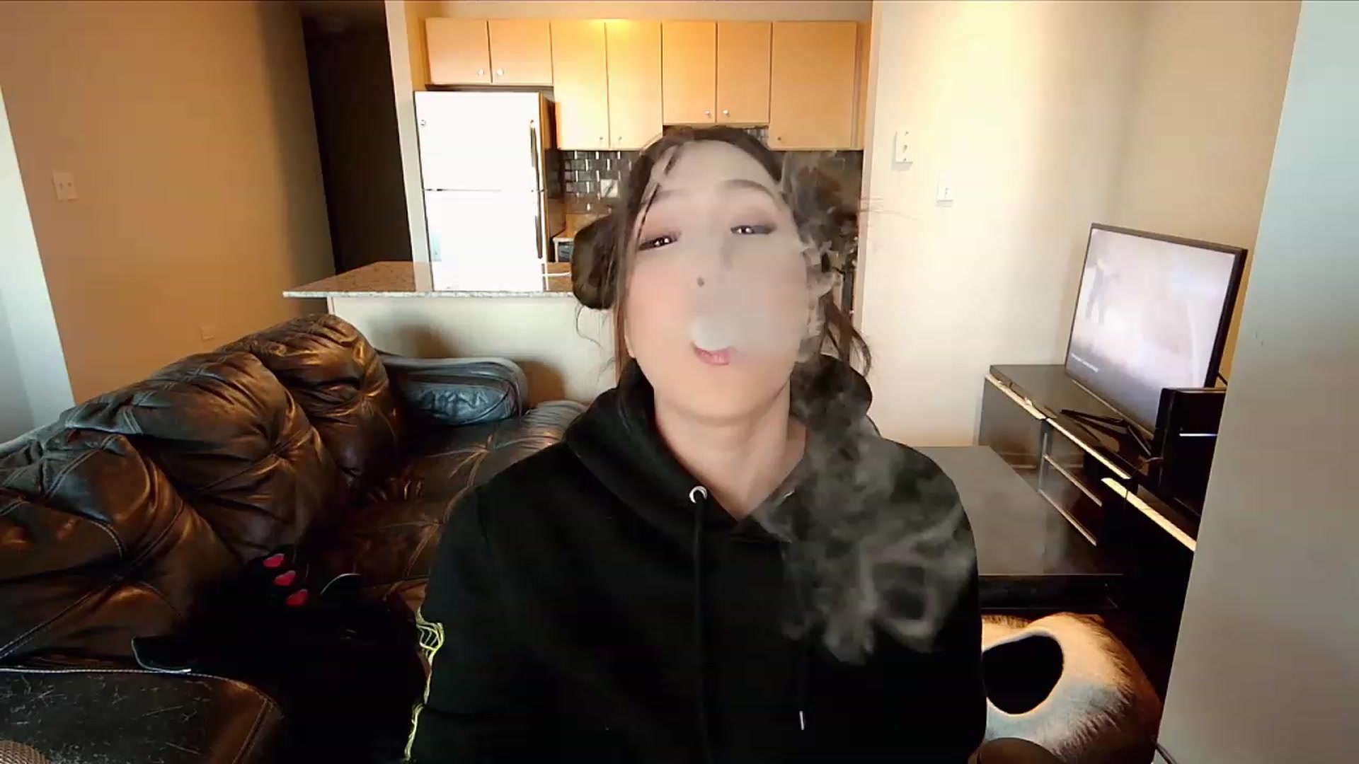 Gallery image thumbnail from xWildThingx's myfreecams stream on, 11/19/2023, 21:27 image 17 of 20