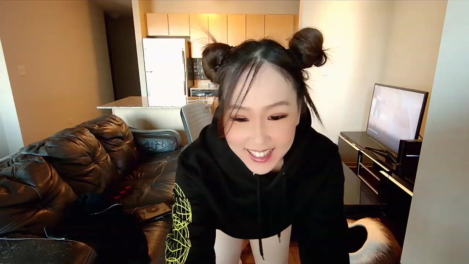 Gallery image thumbnail from xWildThingx's myfreecams stream on, 11/19/2023, 21:27 image 11 of 20