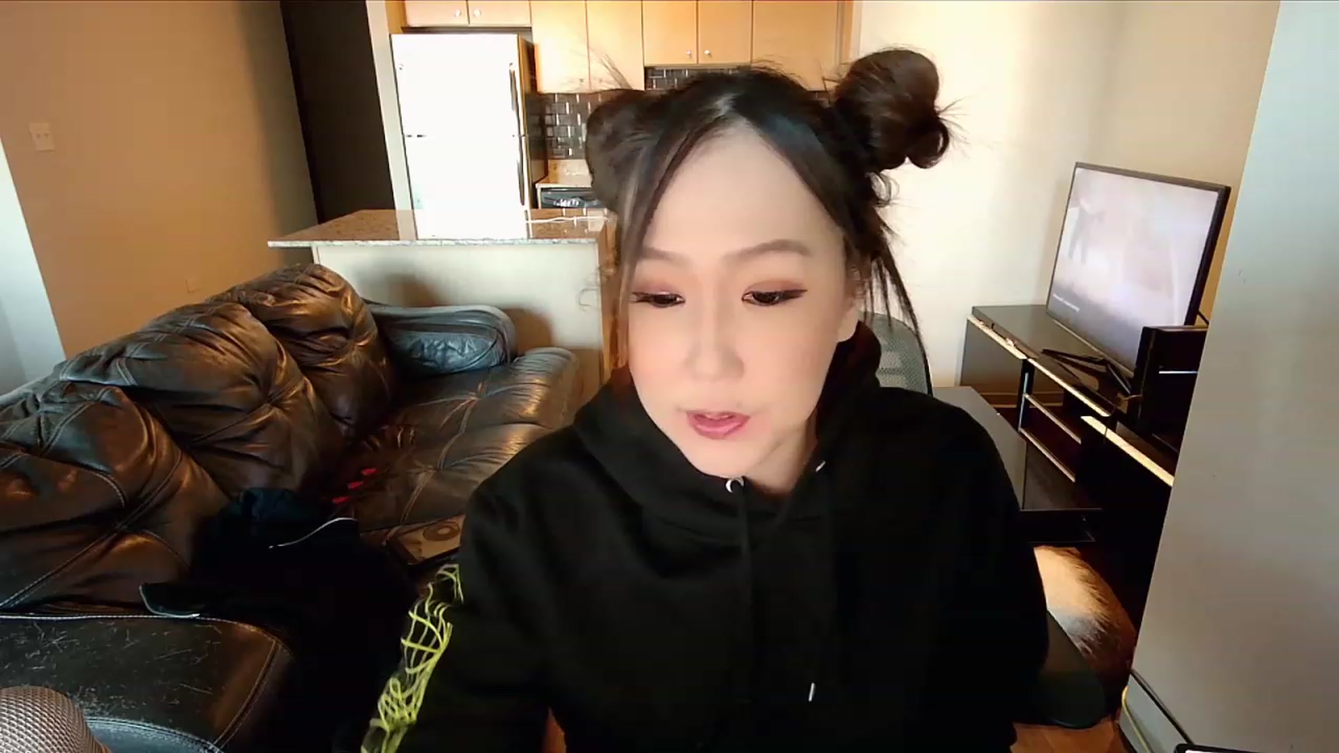 Gallery image thumbnail from xWildThingx's myfreecams stream on, 11/19/2023, 21:27 image 9 of 20