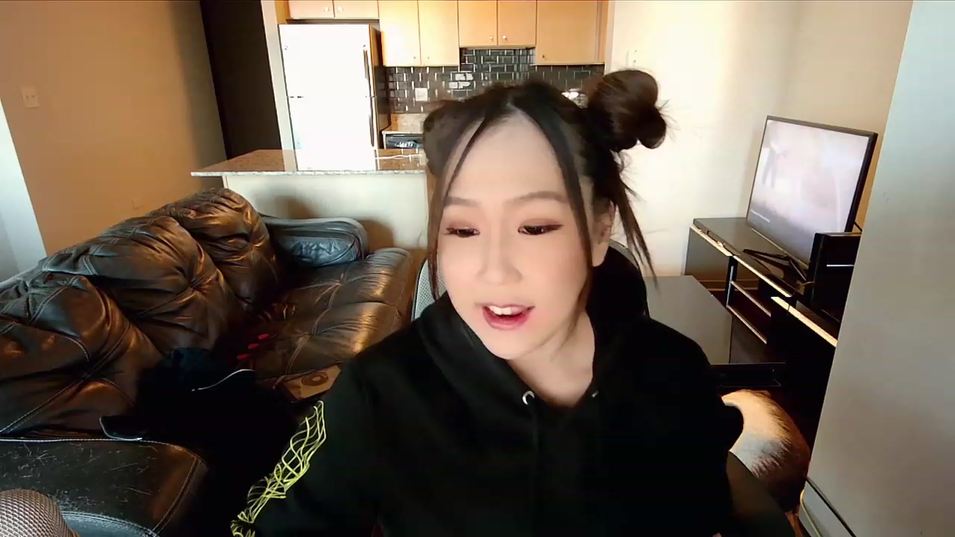 Gallery image thumbnail from xWildThingx's myfreecams stream on, 11/19/2023, 21:27 image 4 of 20