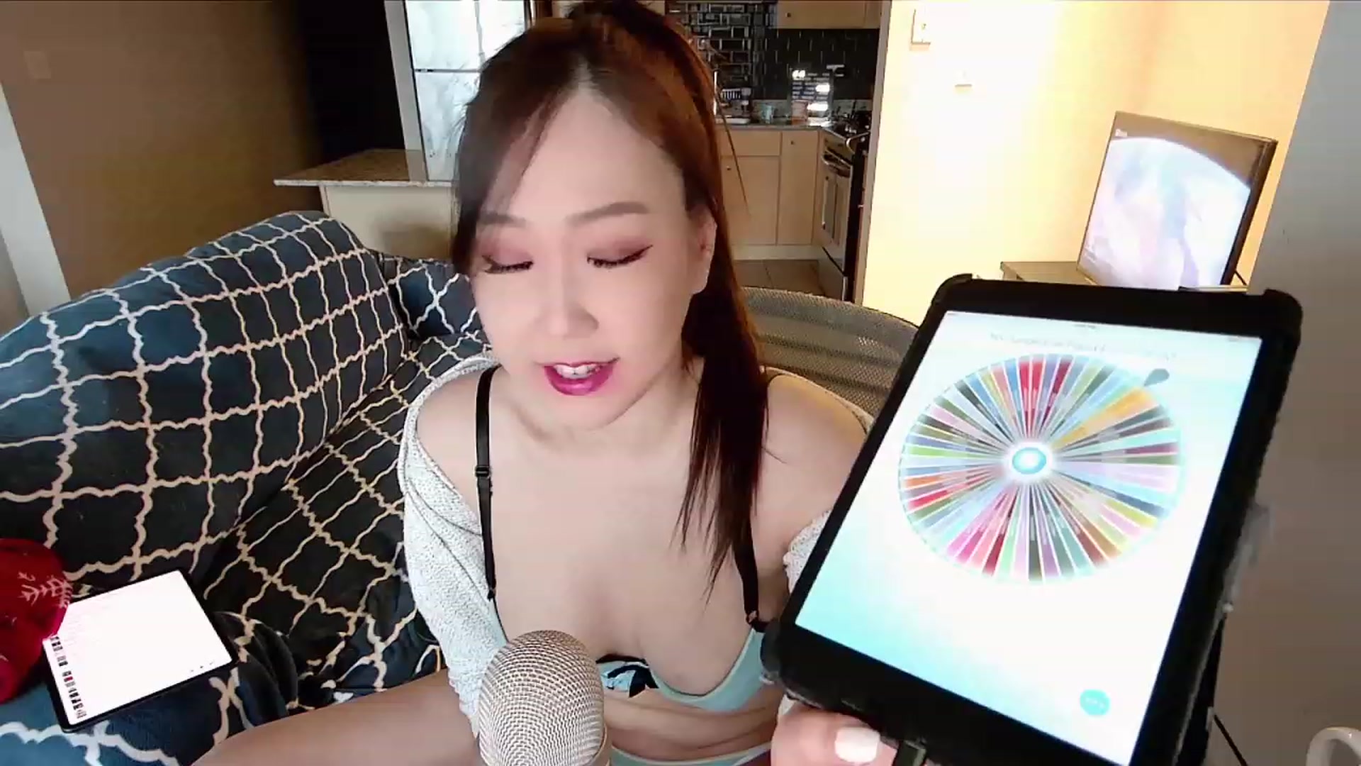 Gallery image thumbnail from xWildThingx's myfreecams stream on, 12/17/2023, 21:51 image 7 of 20