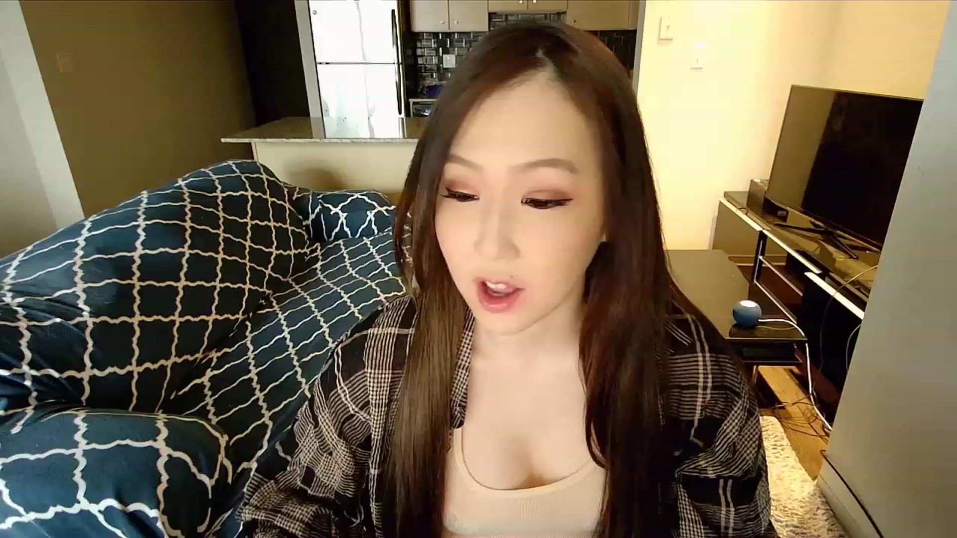 Gallery image thumbnail from xWildThingx's myfreecams stream on, 01/07/2024, 21:36 image 3 of 20