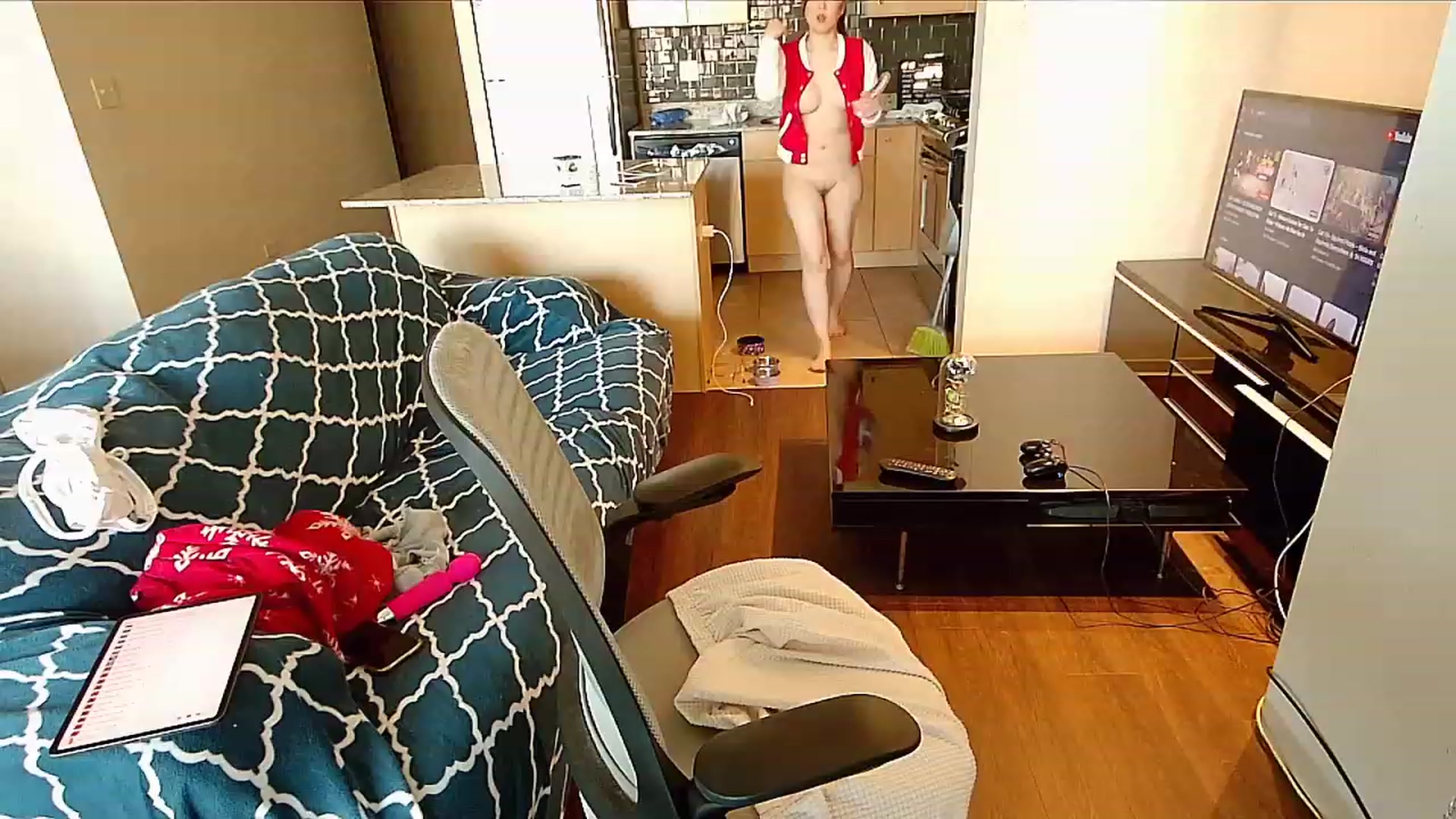 Gallery image thumbnail from xWildThingx's myfreecams stream on, 03/03/2024, 21:38 image 15 of 20