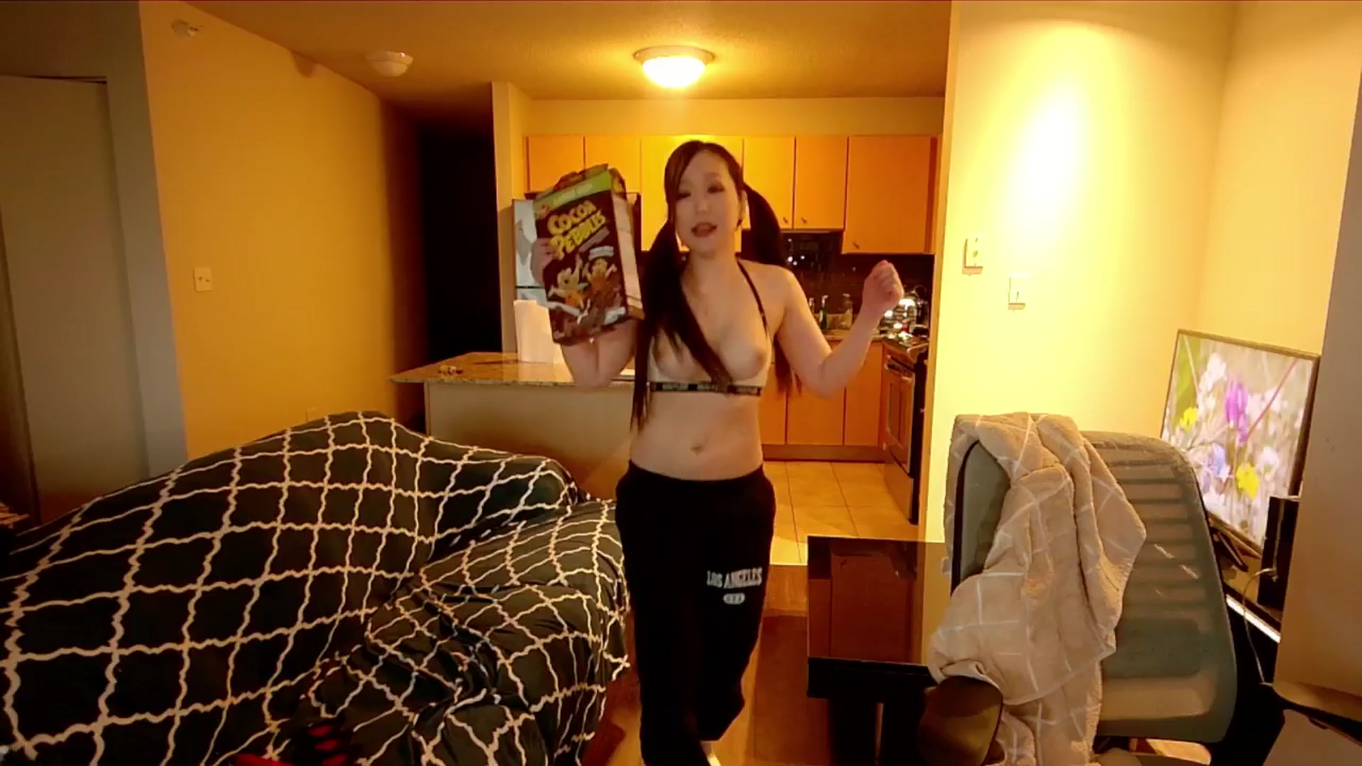 Gallery image thumbnail from xWildThingx's myfreecams stream on, 03/02/2025, 23:46 image 18 of 20